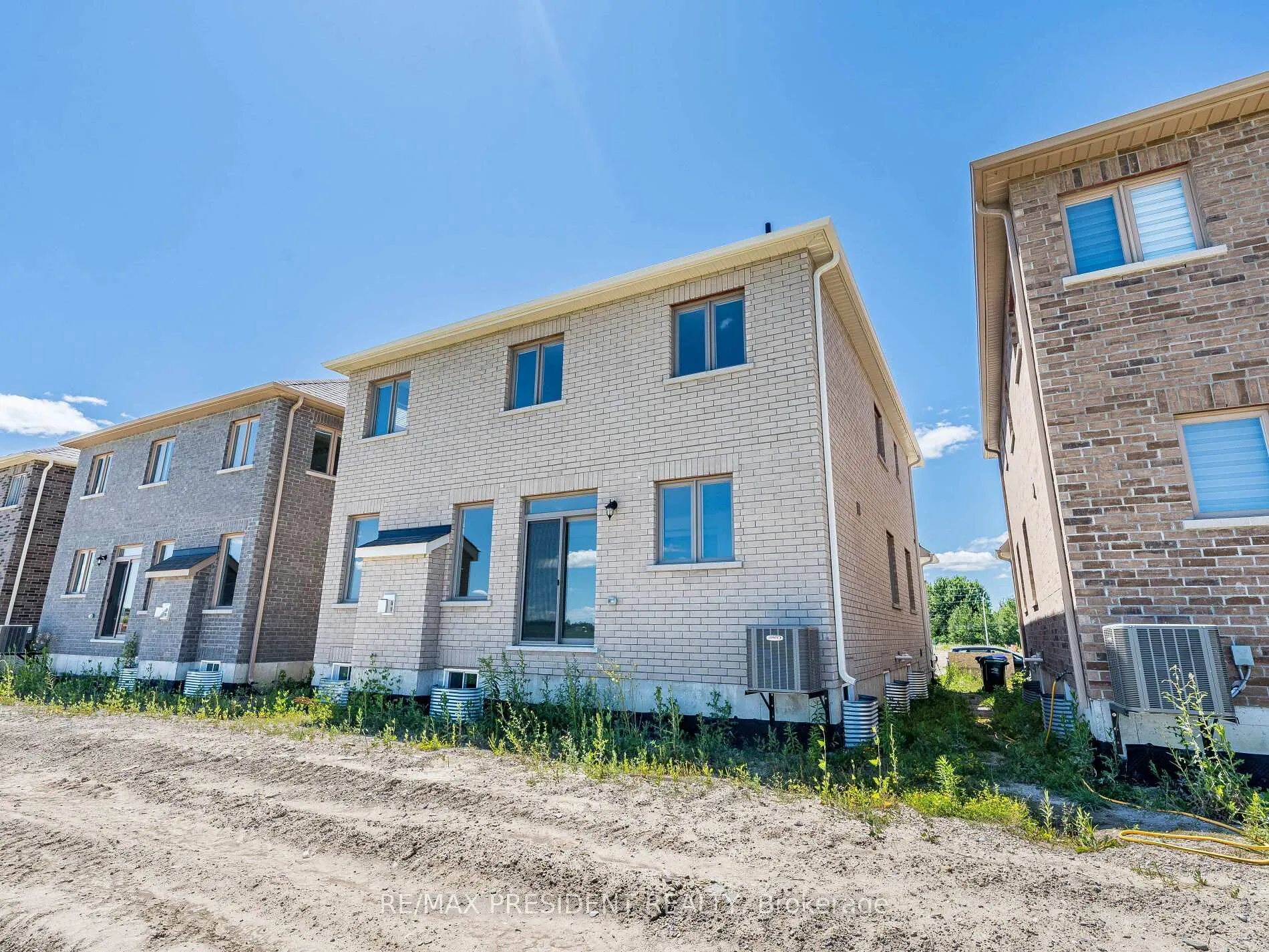 Photo 49 of 65 Brethet Heights, New Tecumseth, Rural New Tecumseth — HOMEH