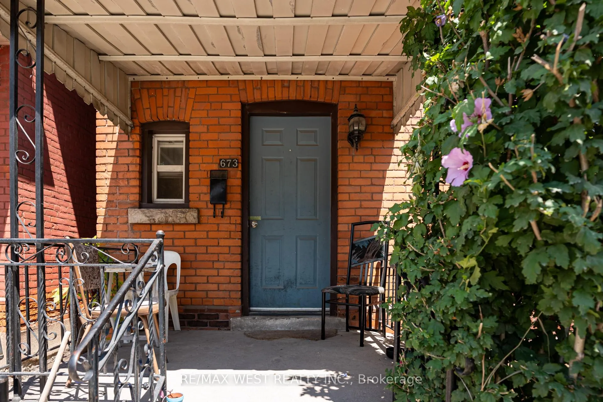 Photo 3 of 673 Wilson Street, Hamilton, Hamilton Beach — HOMEH