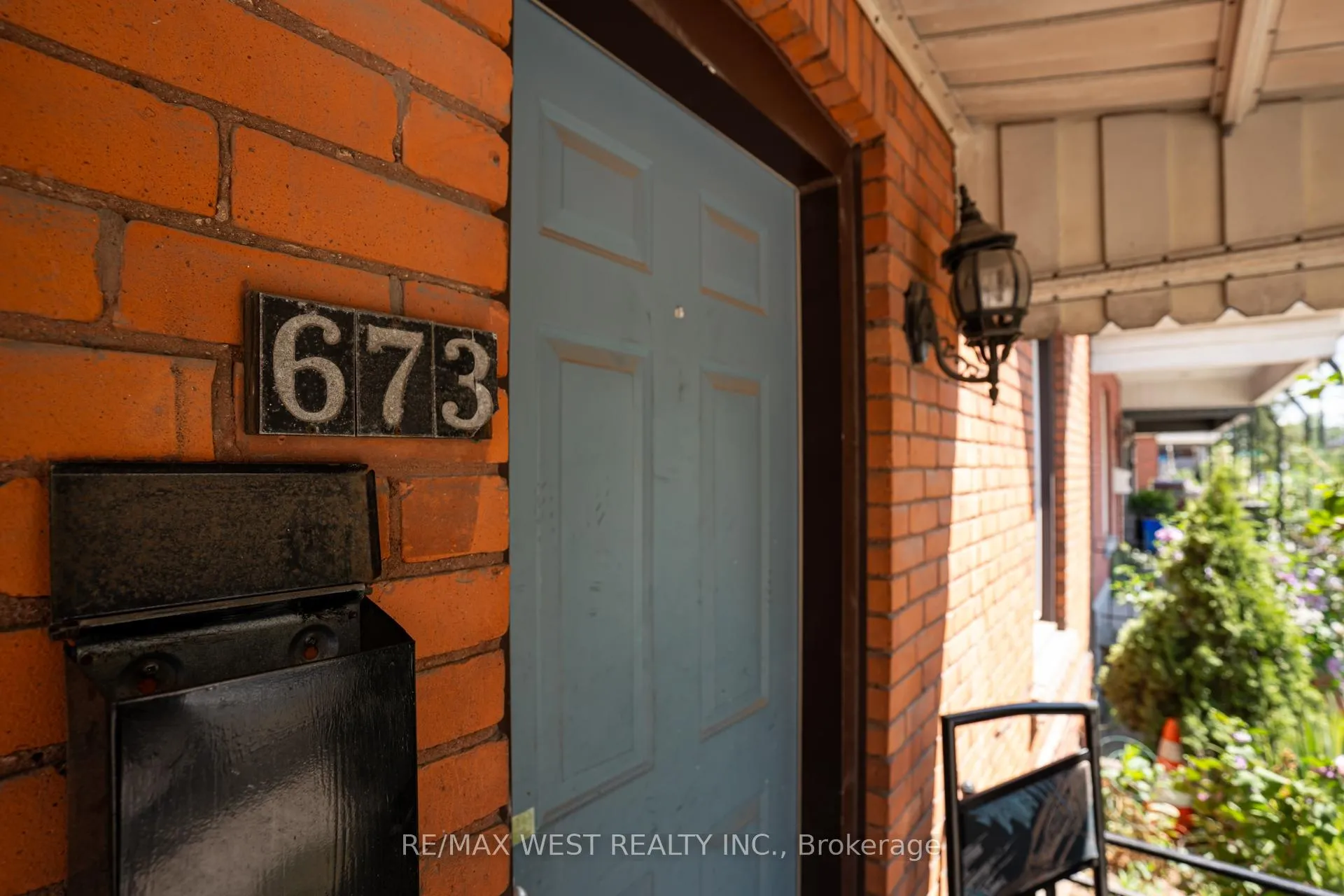 Photo 4 of 673 Wilson Street, Hamilton, Hamilton Beach — HOMEH