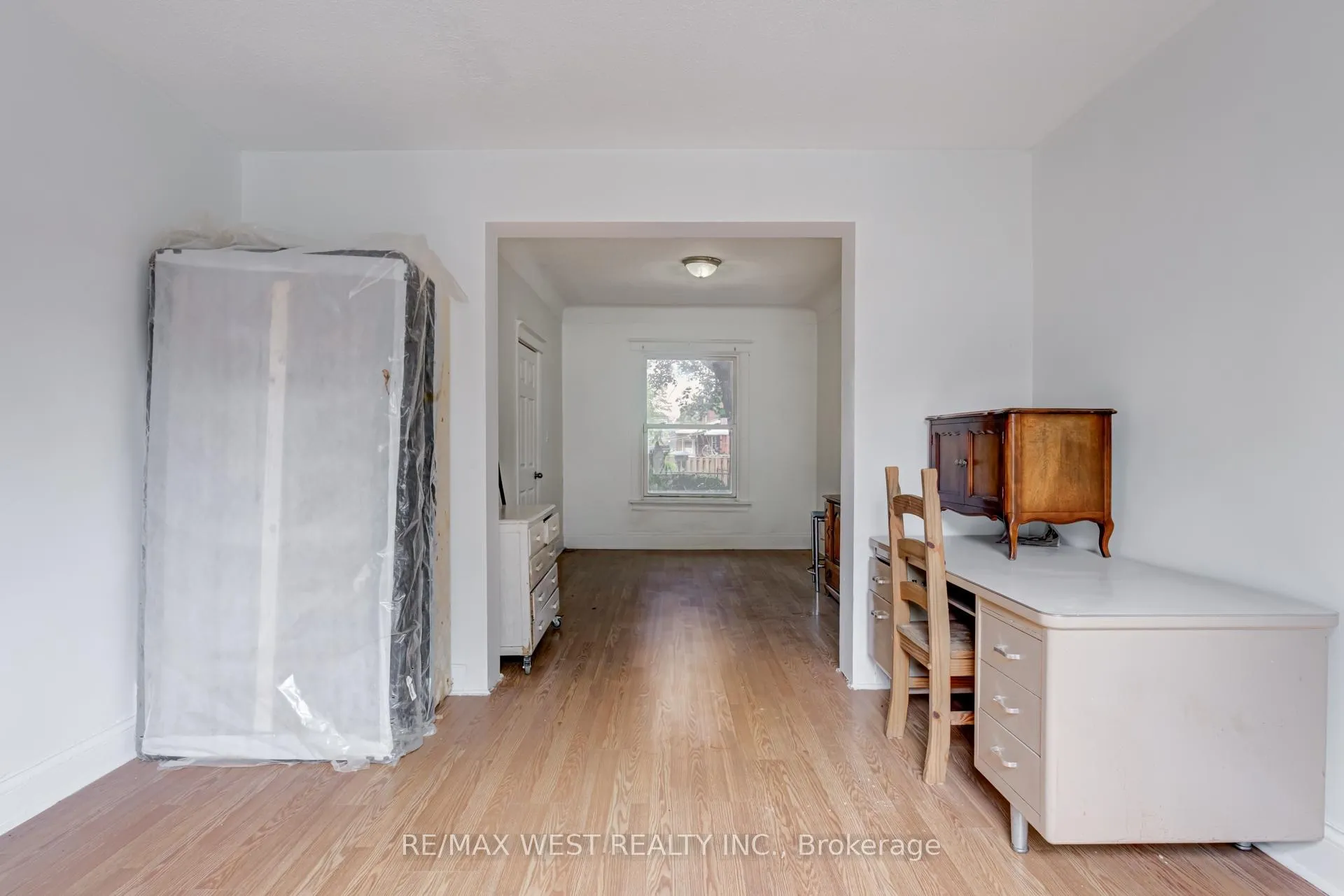 Photo 9 of 673 Wilson Street, Hamilton, Hamilton Beach — HOMEH
