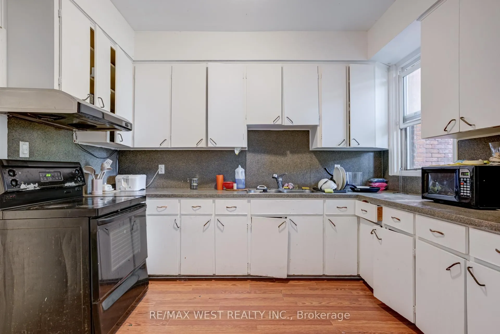 Photo 13 of 673 Wilson Street, Hamilton, Hamilton Beach — HOMEH