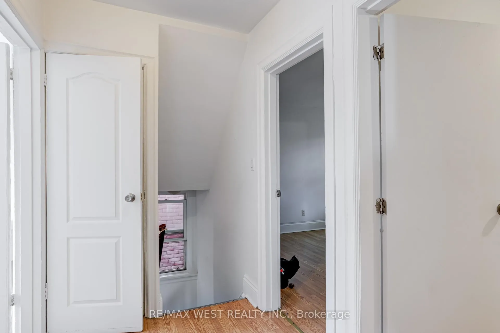 Photo 18 of 673 Wilson Street, Hamilton, Hamilton Beach — HOMEH