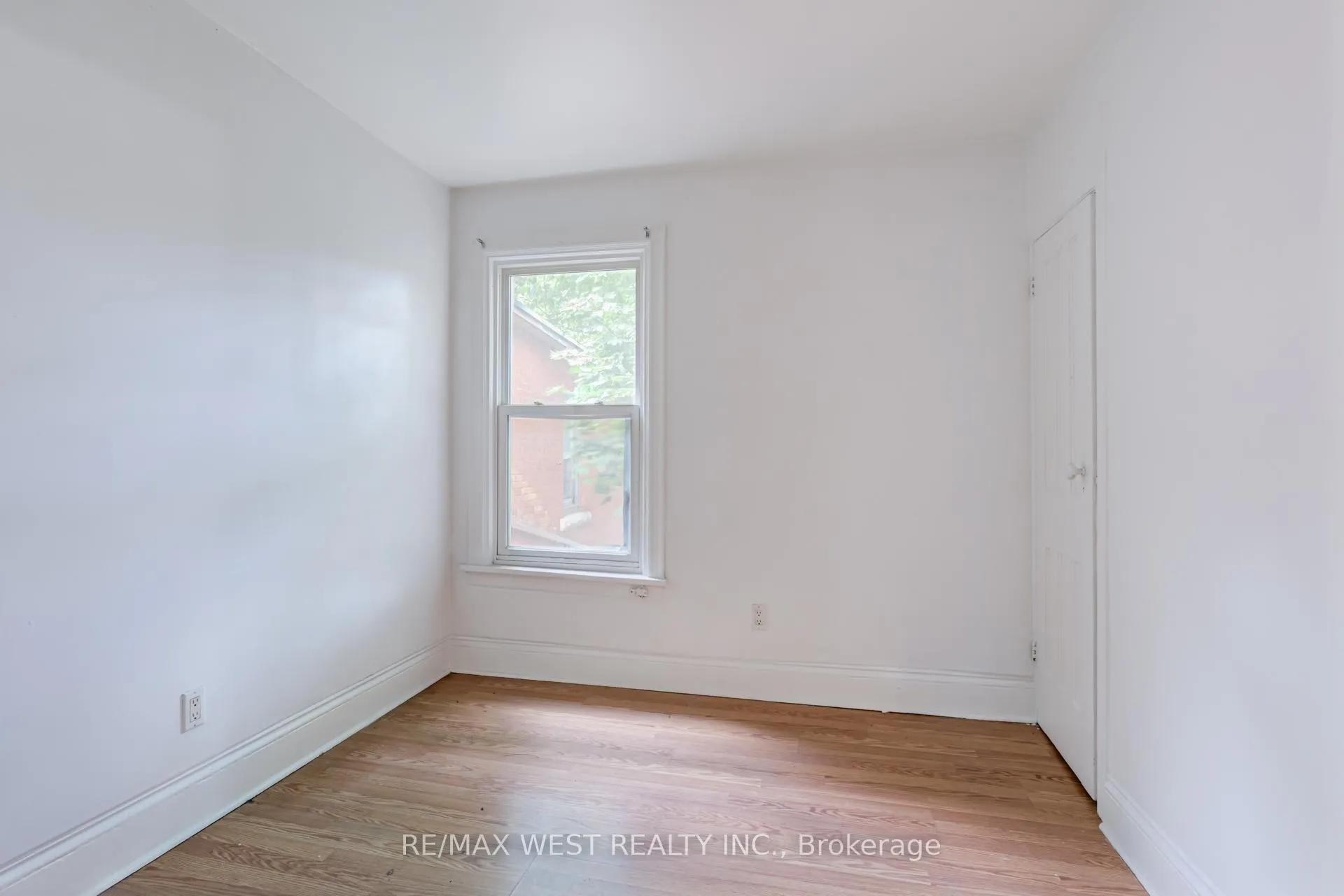 Photo 19 of 673 Wilson Street, Hamilton, Hamilton Beach — HOMEH