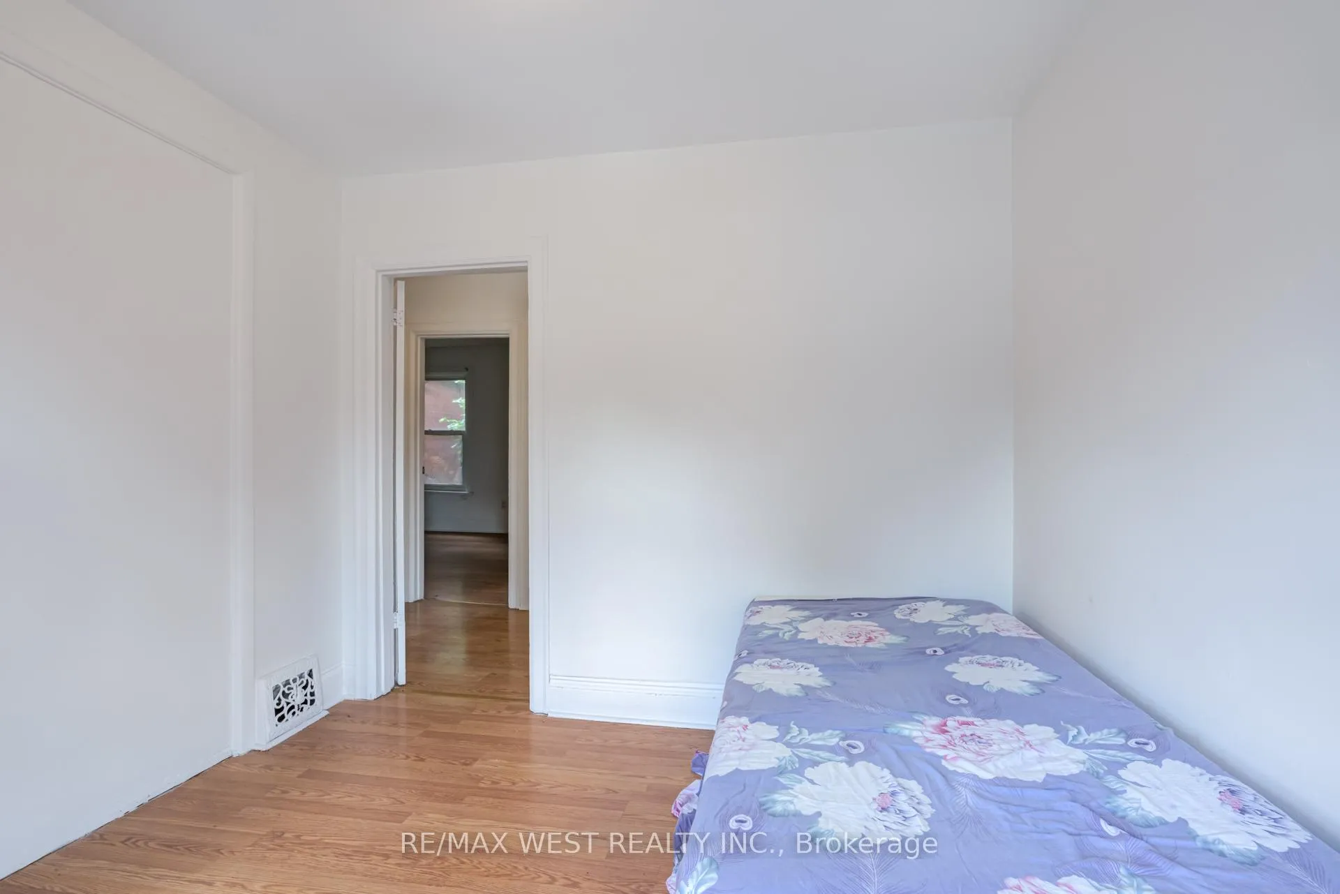Photo 24 of 673 Wilson Street, Hamilton, Hamilton Beach — HOMEH