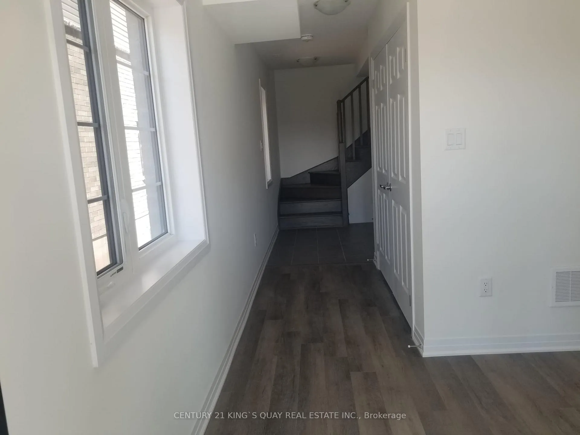 Photo 3 of 82 Feather Road, Welland, Dain City — HOMEH