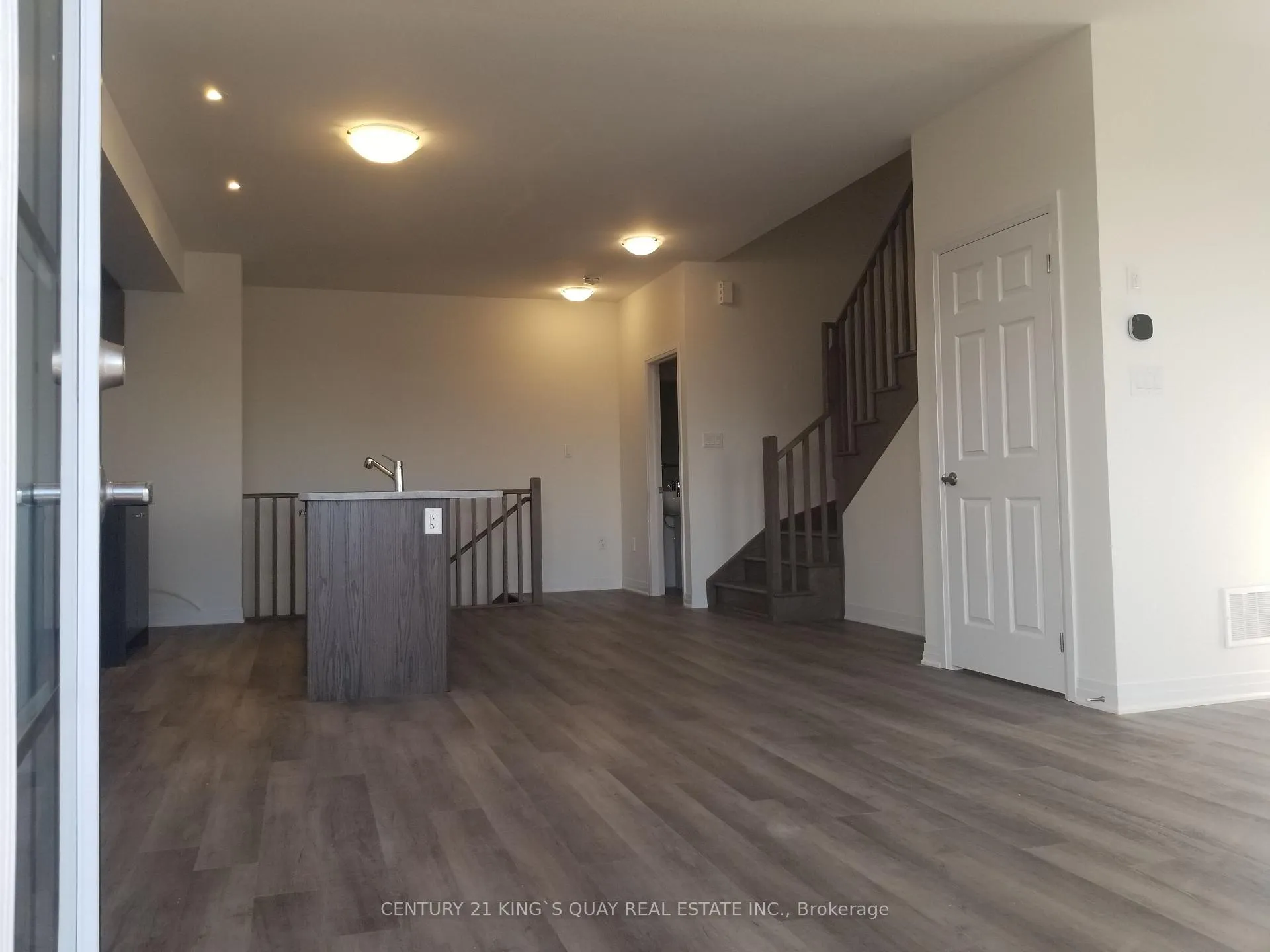Photo 8 of 82 Feather Road, Welland, Dain City — HOMEH
