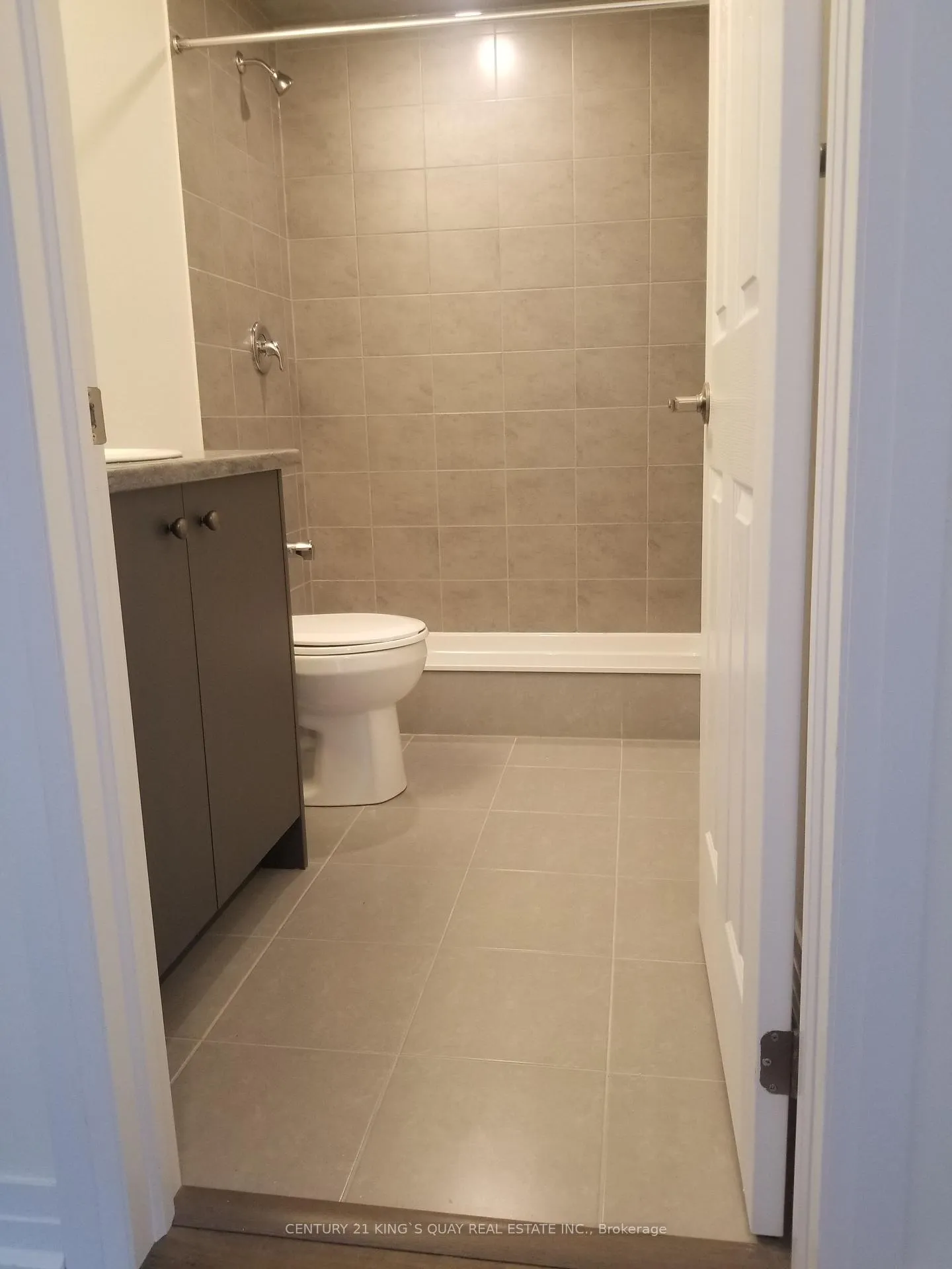 Photo 13 of 82 Feather Road, Welland, Dain City — HOMEH