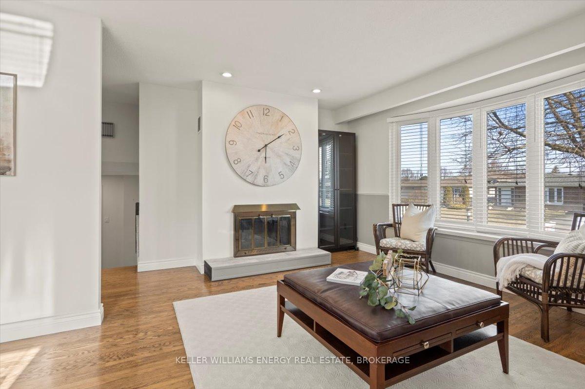 Photo 7 of 18 Archer Drive, Ajax, South East — HOMEH