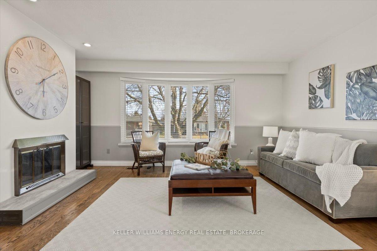 Photo 8 of 18 Archer Drive, Ajax, South East — HOMEH