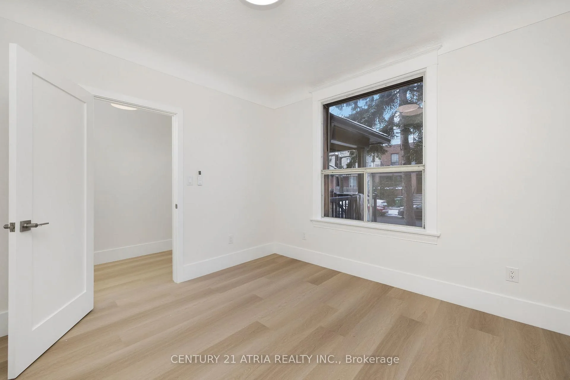 Photo 7 of Unit Main, 451 Lansdowne Avenue, Toronto, Dufferin Grove — HOMEH