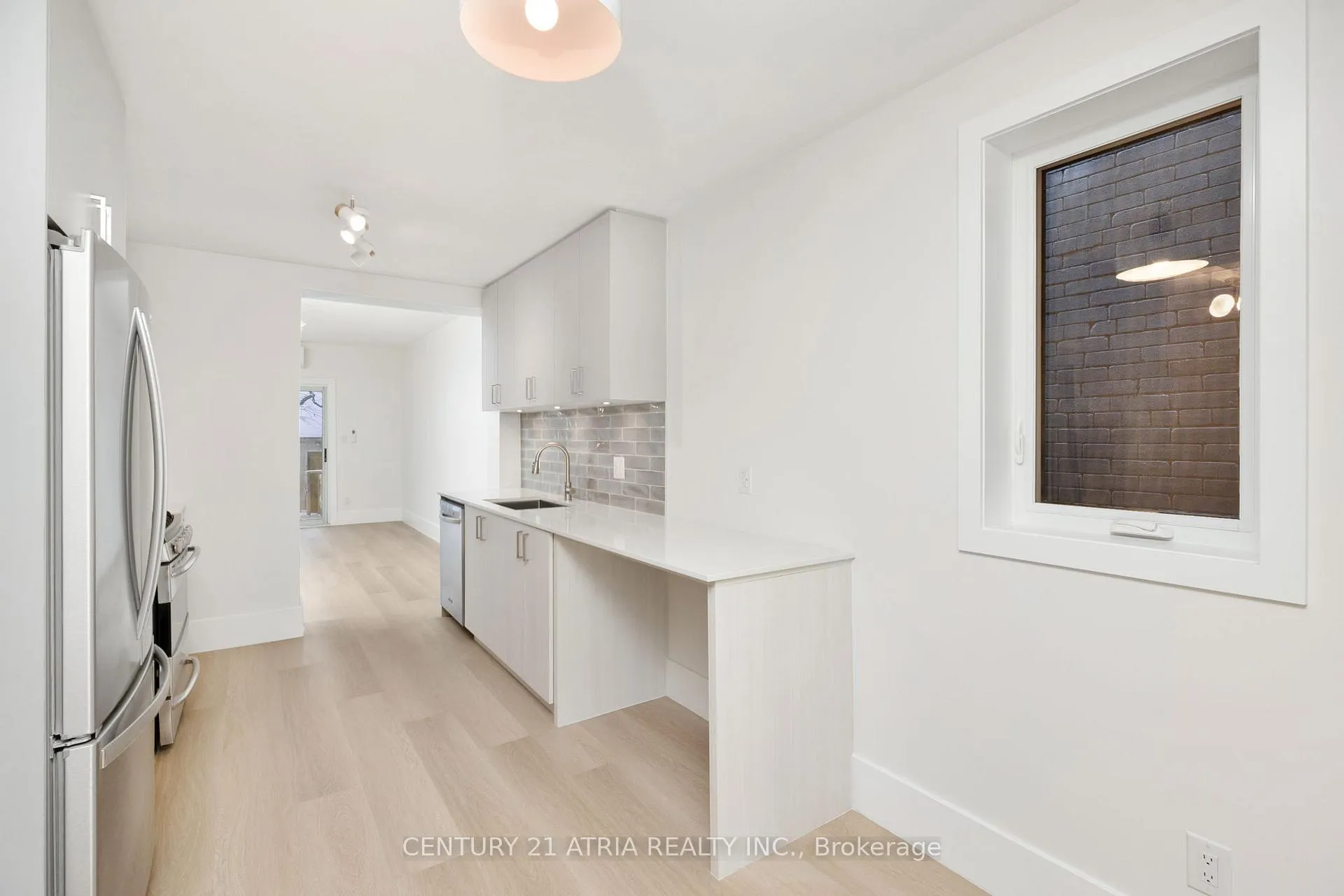 Photo 12 of Unit Main, 451 Lansdowne Avenue, Toronto, Dufferin Grove — HOMEH