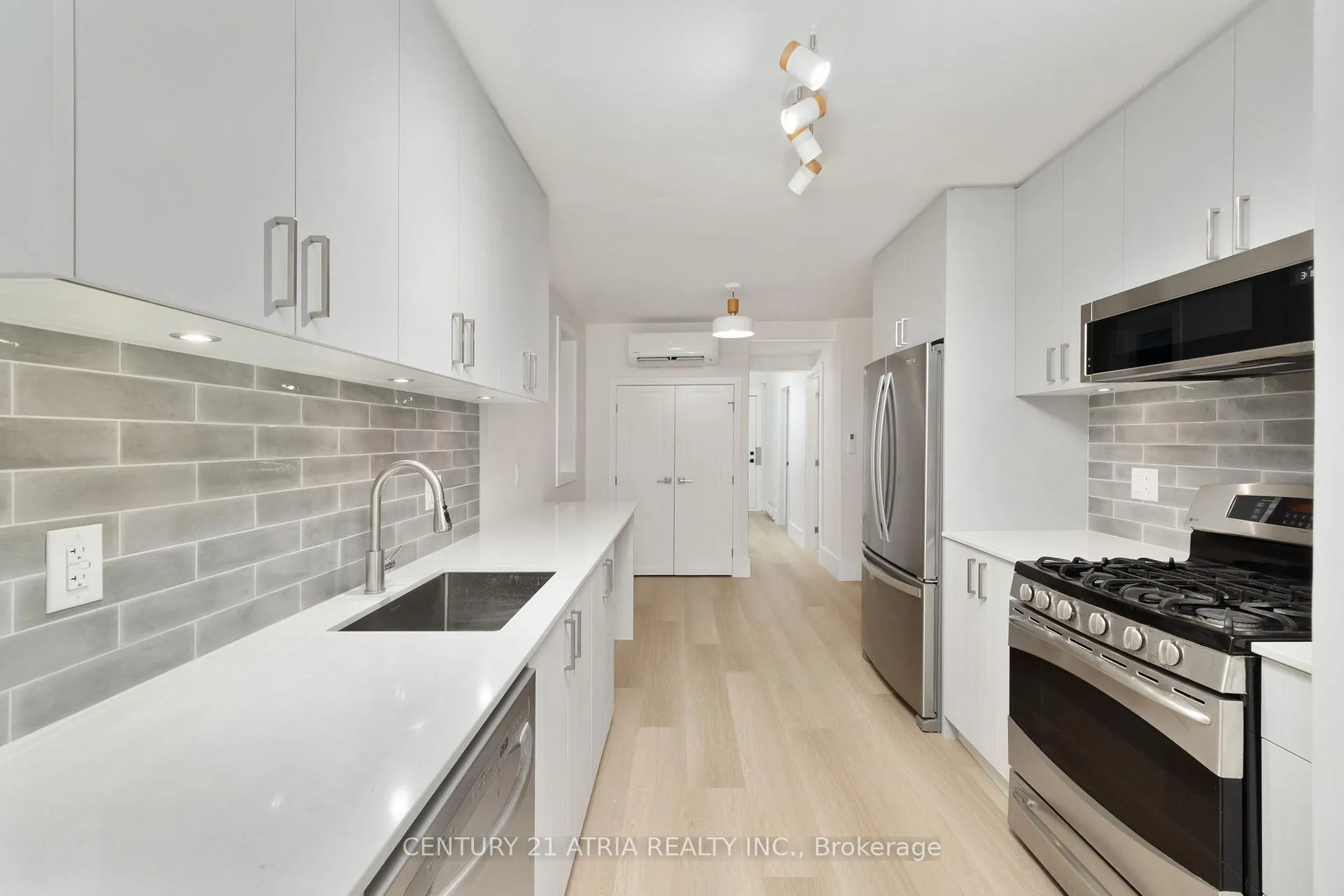 Photo 16 of Unit Main, 451 Lansdowne Avenue, Toronto, Dufferin Grove — HOMEH