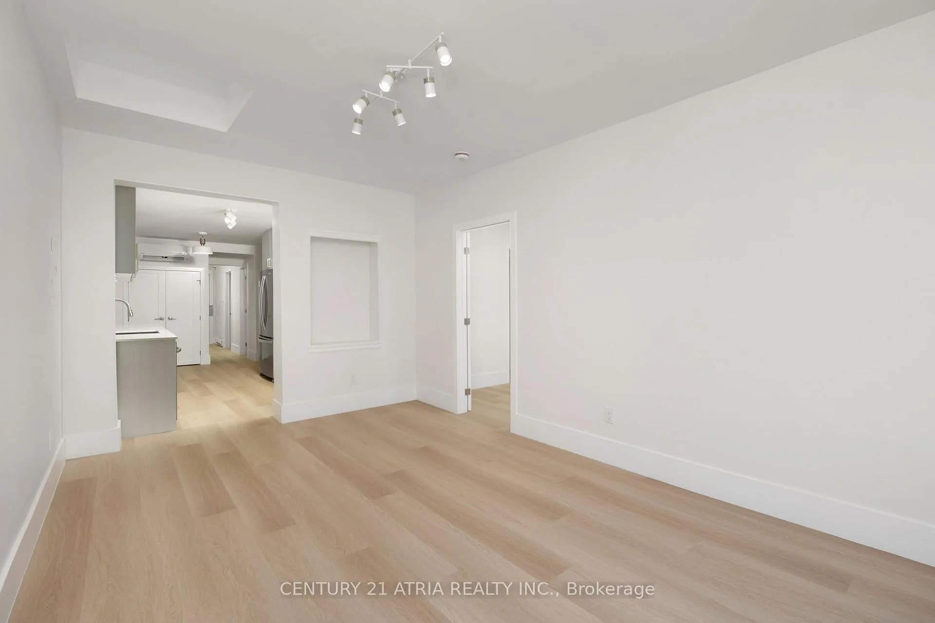 Photo 19 of Unit Main, 451 Lansdowne Avenue, Toronto, Dufferin Grove — HOMEH
