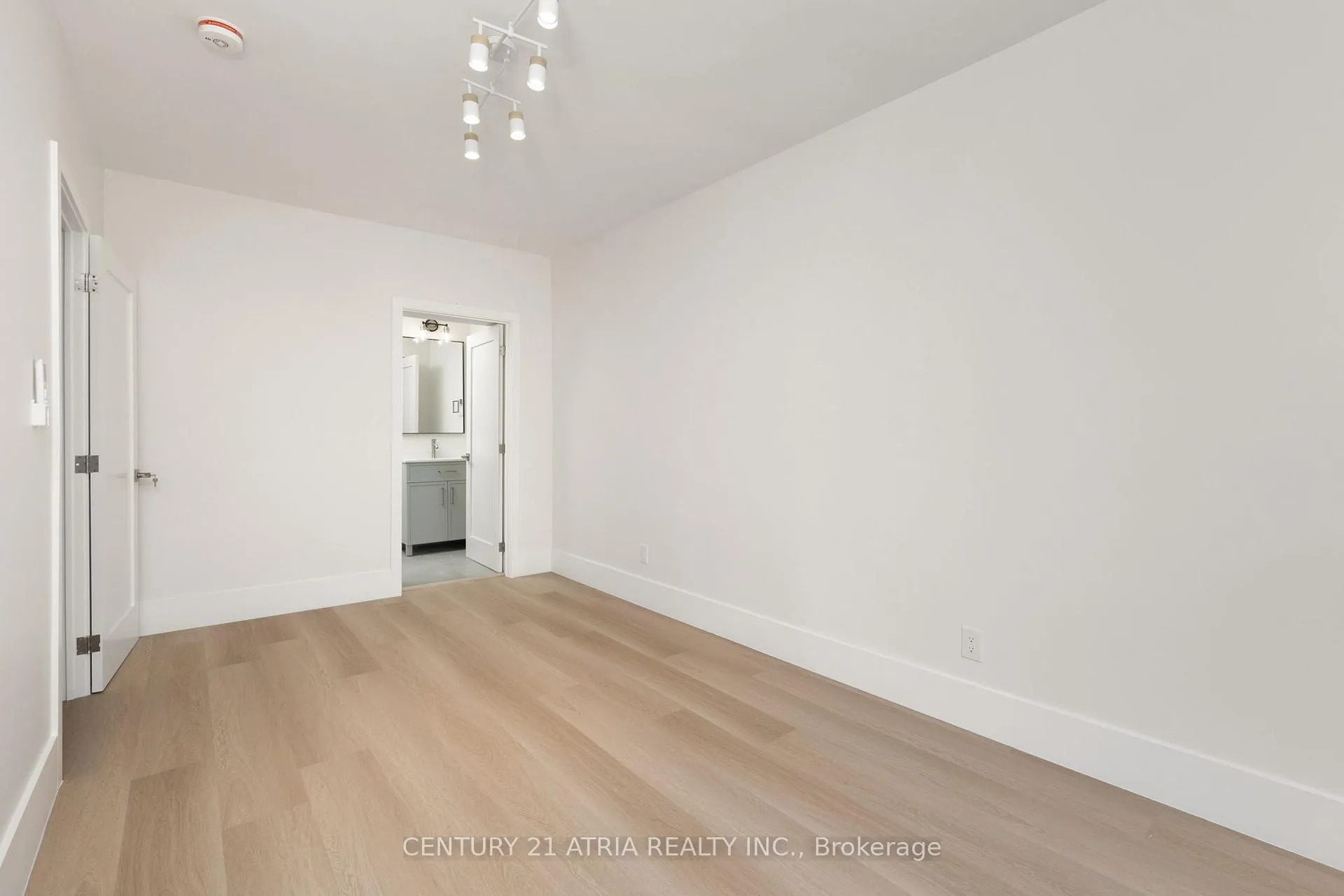 Photo 22 of Unit Main, 451 Lansdowne Avenue, Toronto, Dufferin Grove — HOMEH
