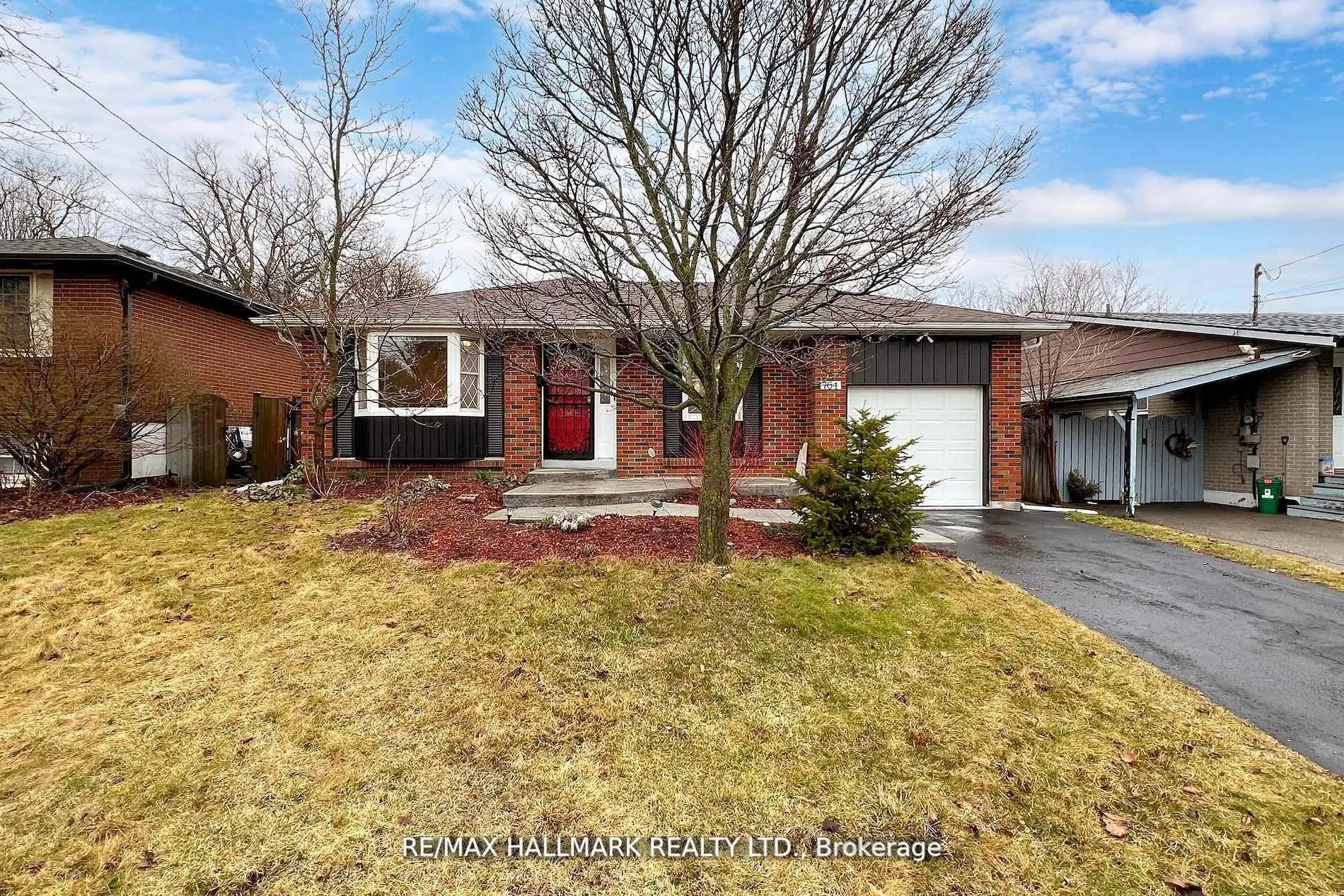 Front of 764 Hillcrest Road