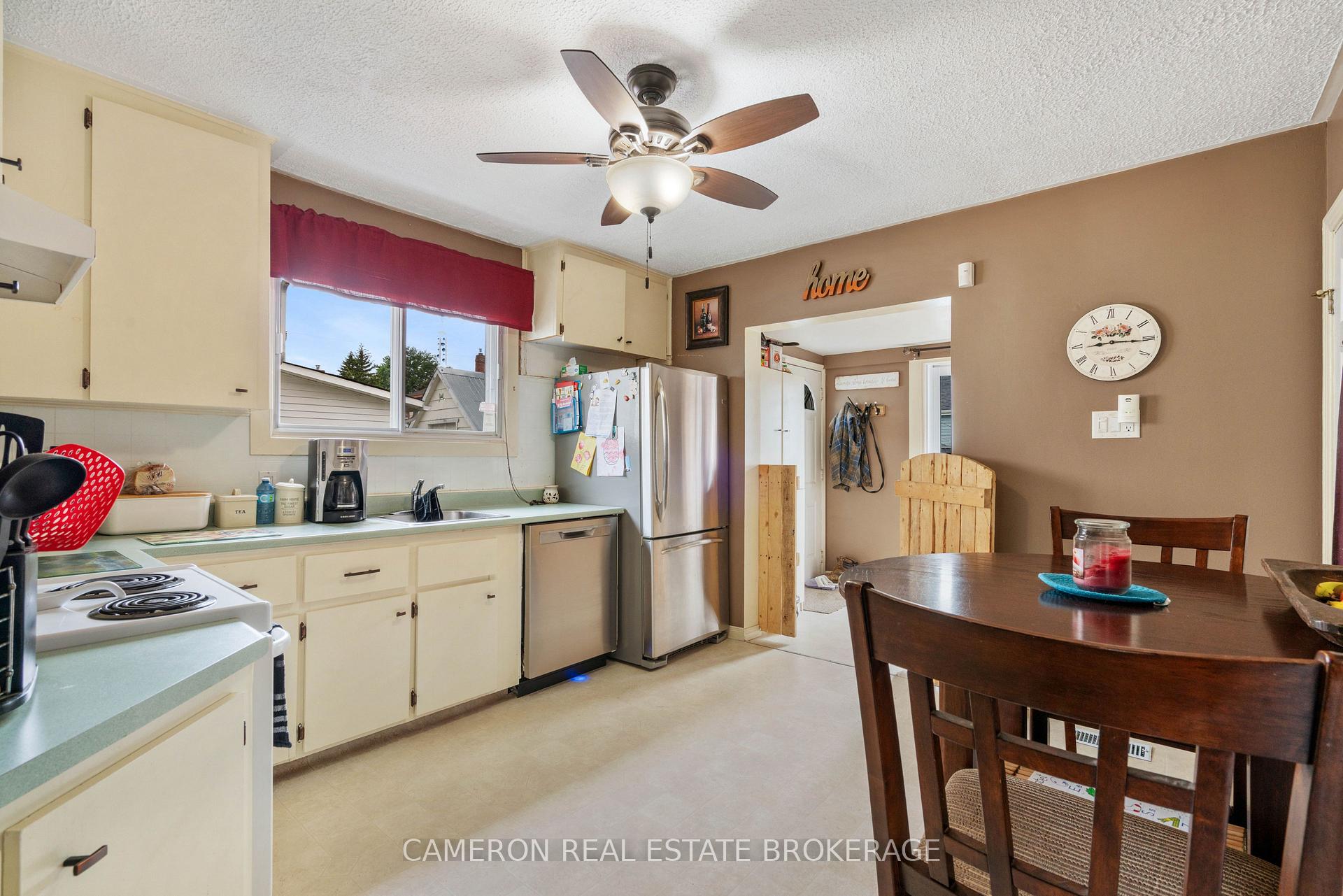 Photo 12 of 219 Seventh Street E, Cornwall — HOMEH