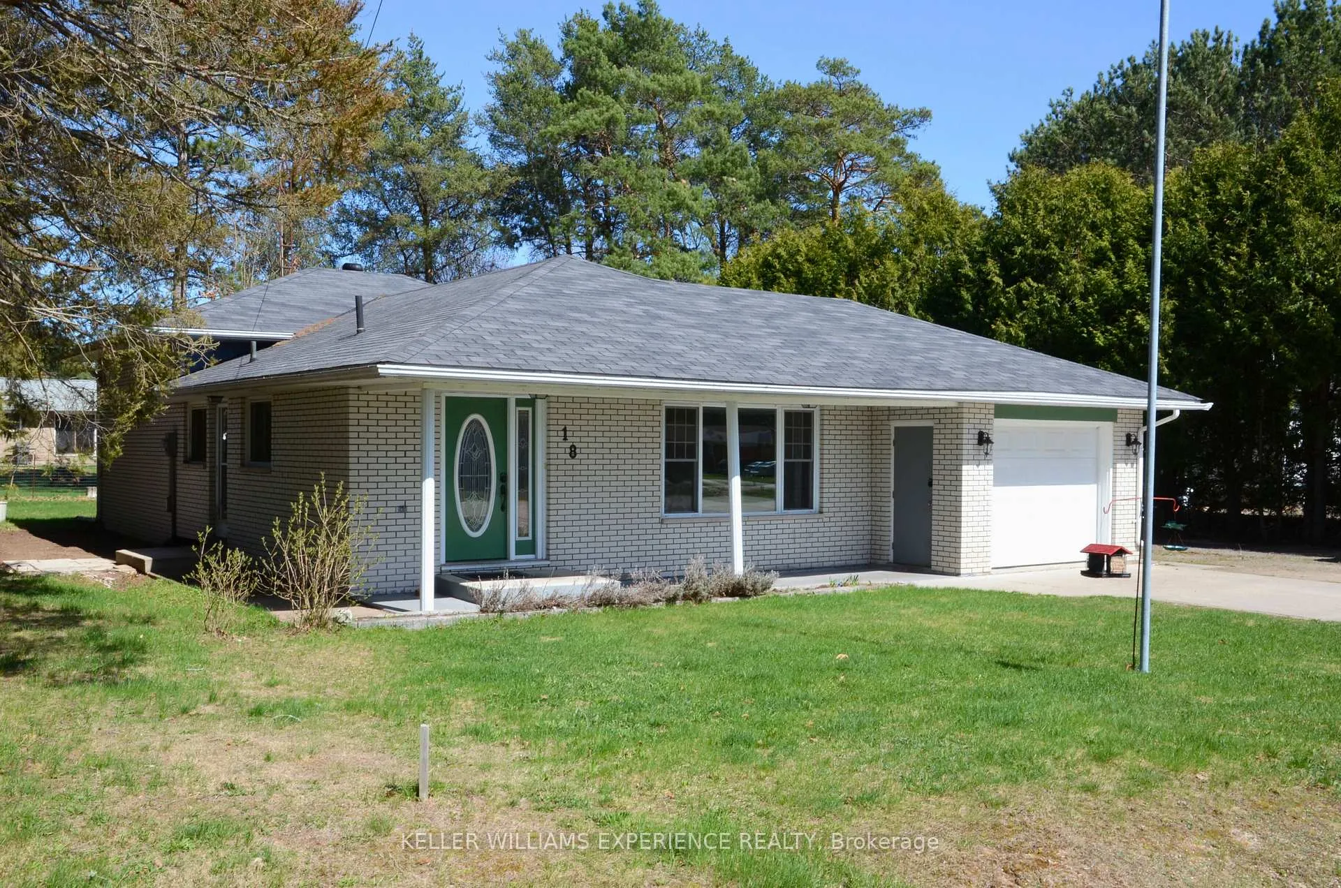 Photo 3 of 18 Tebby Boulevard, South River — HOMEH