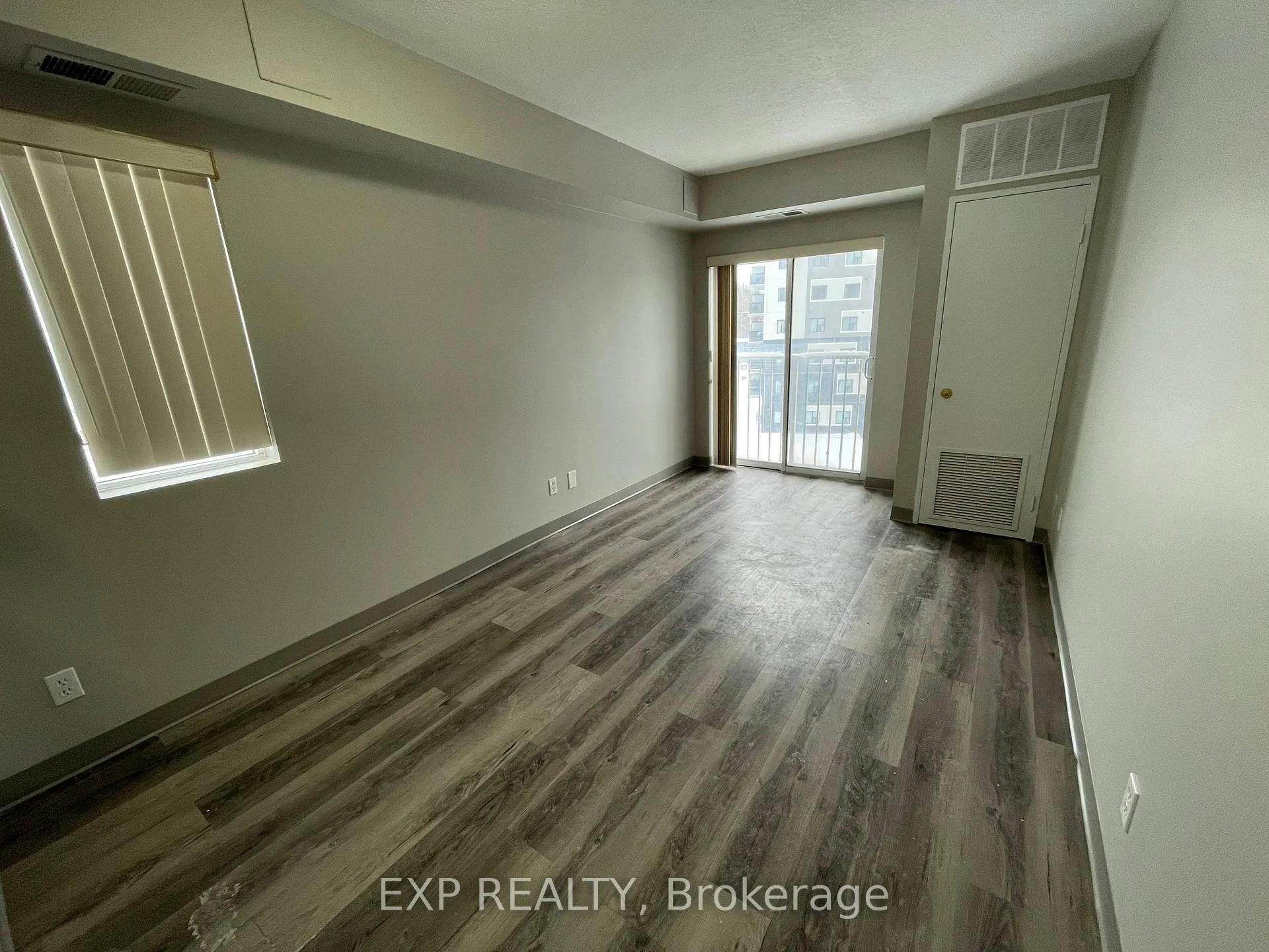 Photo 2 of Unit 412, 593 Strasburg Road, Kitchener — HOMEH