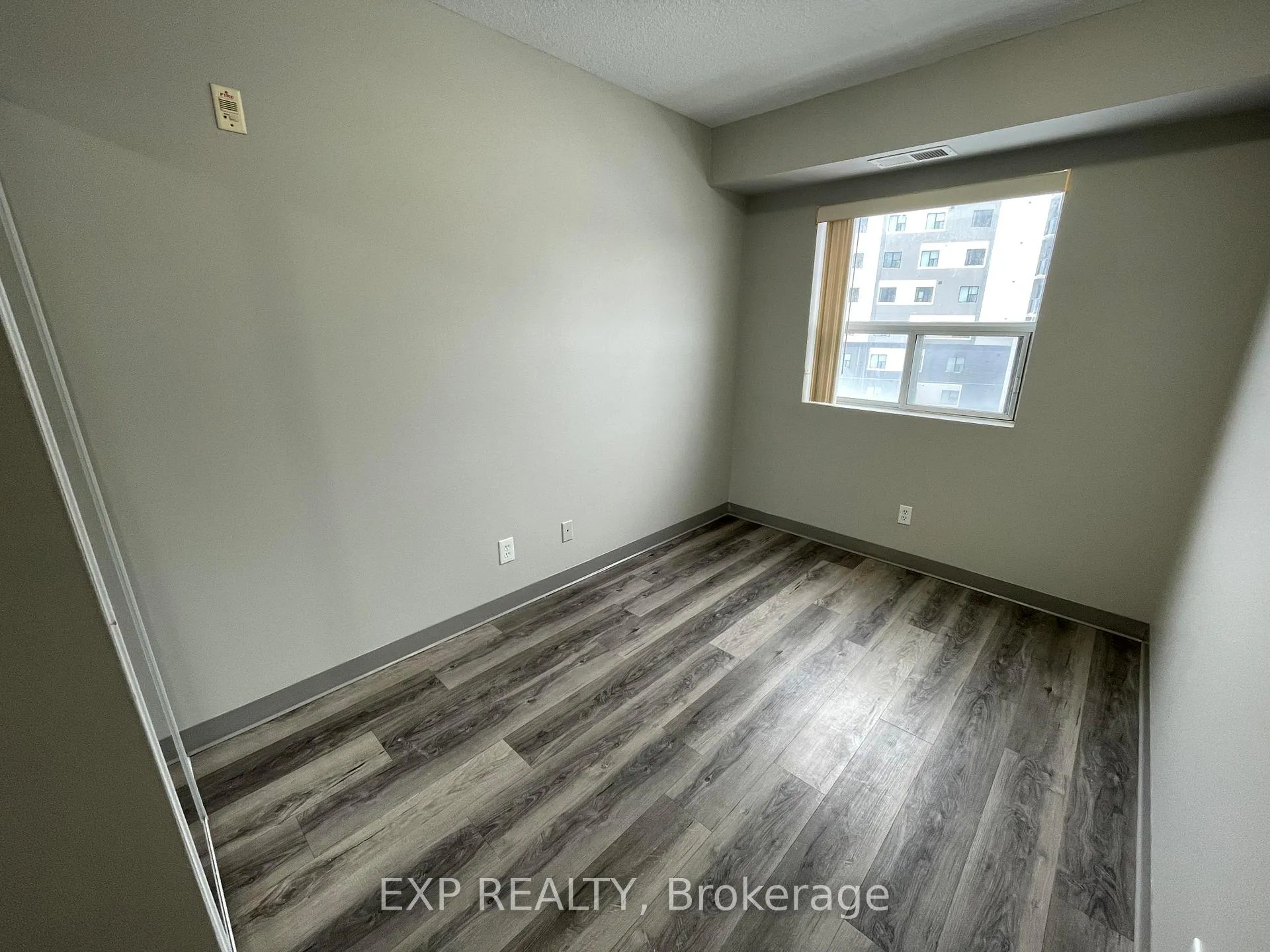 Photo 6 of Unit 412, 593 Strasburg Road, Kitchener — HOMEH