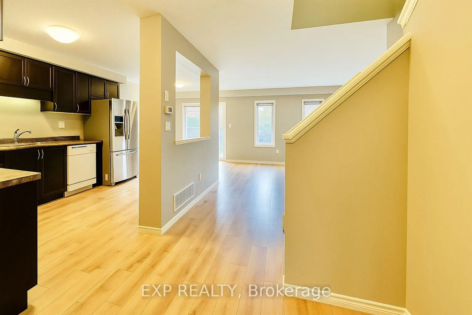 Photo 4 of Unit B6, 6 Upper Mercer Street E, Kitchener — HOMEH