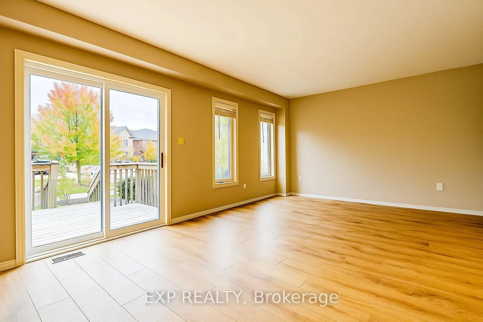 Photo 7 of Unit B6, 6 Upper Mercer Street E, Kitchener — HOMEH