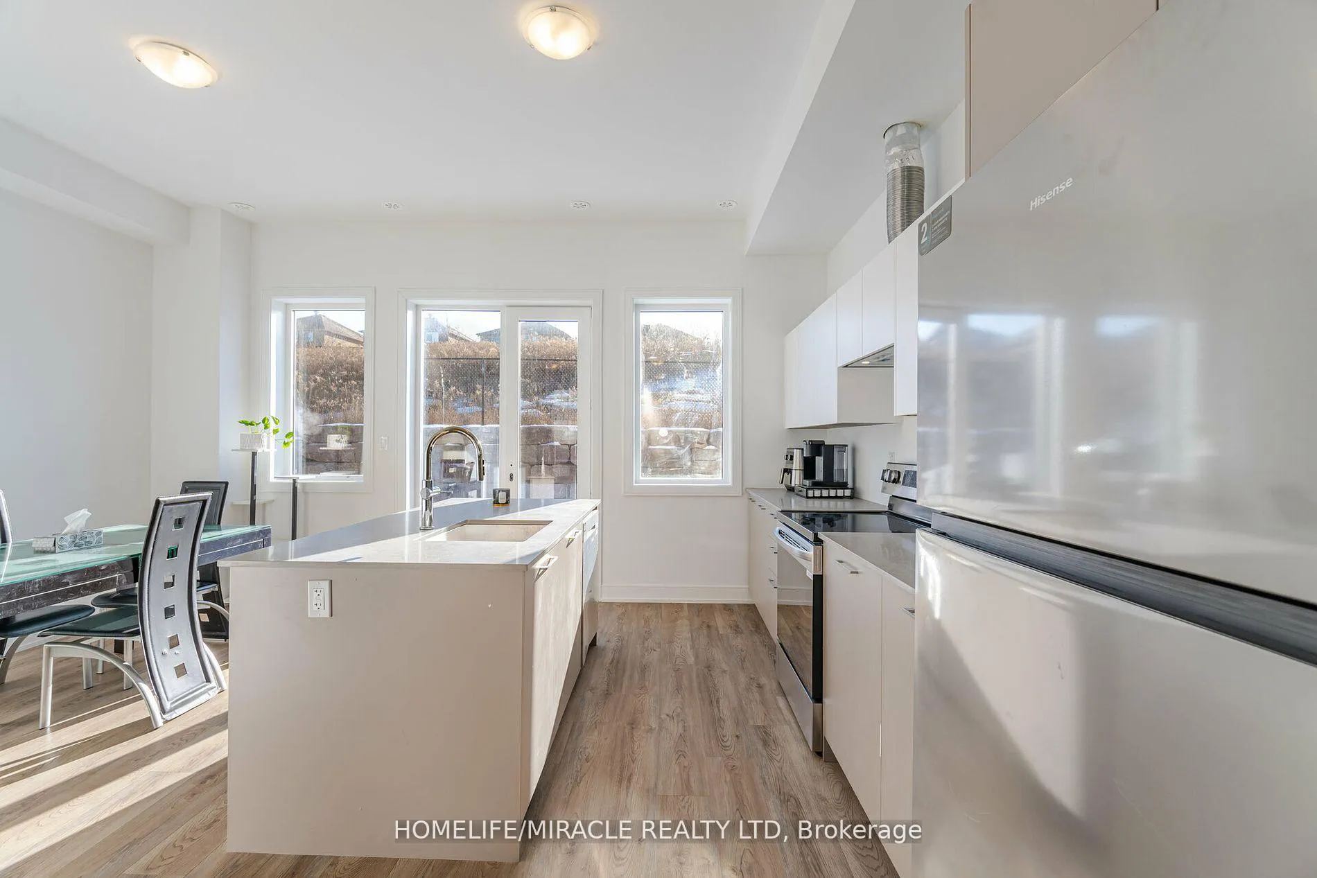 Photo 13 of 40 Desiree Place, Caledon, Bolton West — HOMEH