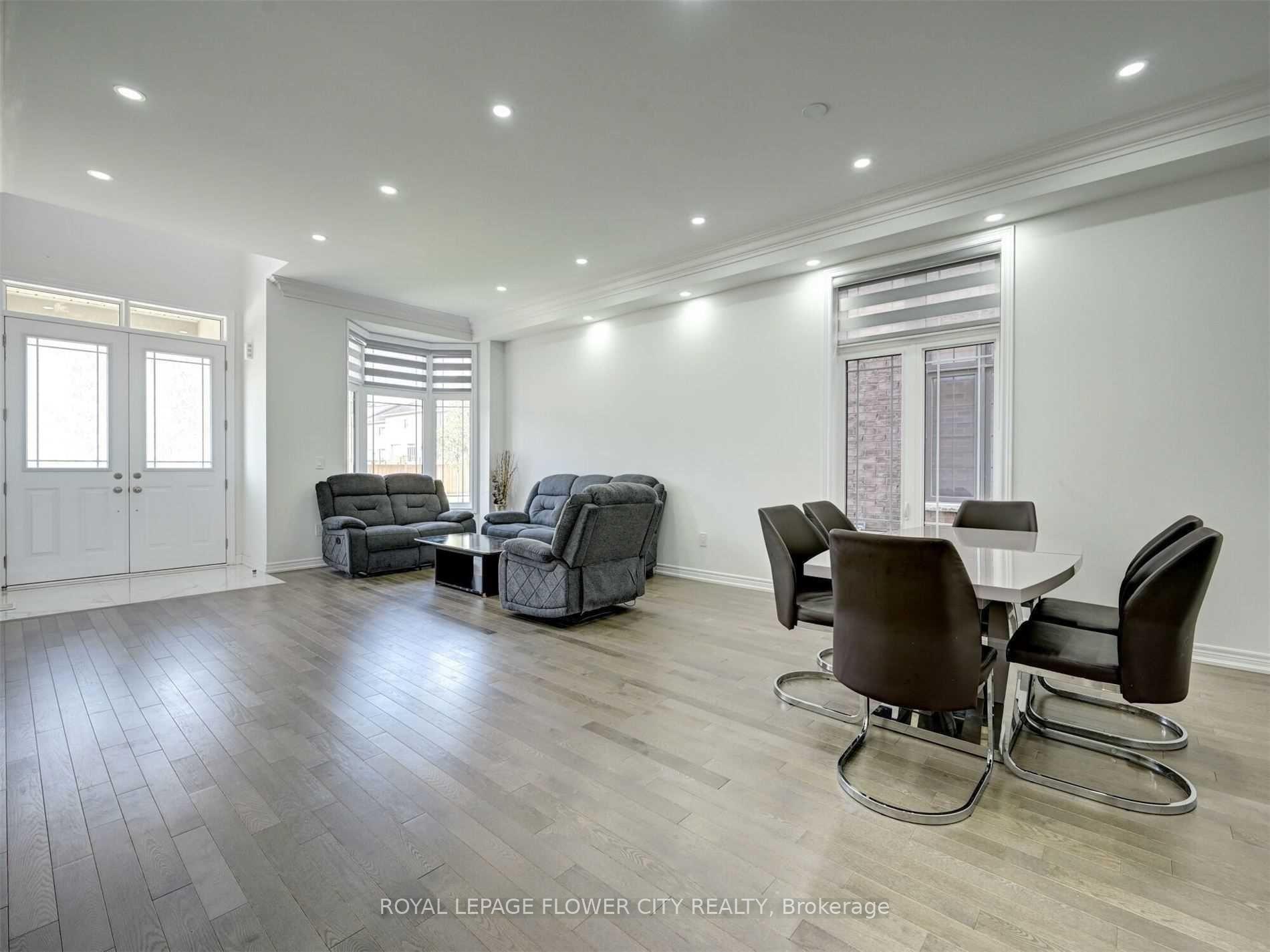 Photo 3 of 15 Arthur Griffin Crescent, Caledon, Caledon East — HOMEH