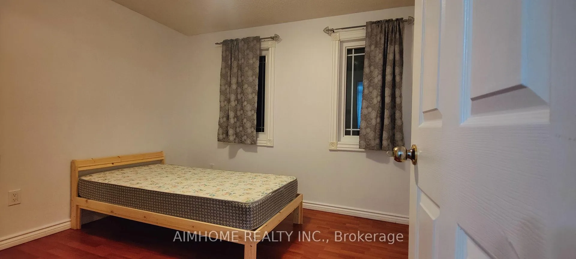 Photo 5 of 71 Ashmore Crescent, Markham, Milliken Mills East — HOMEH