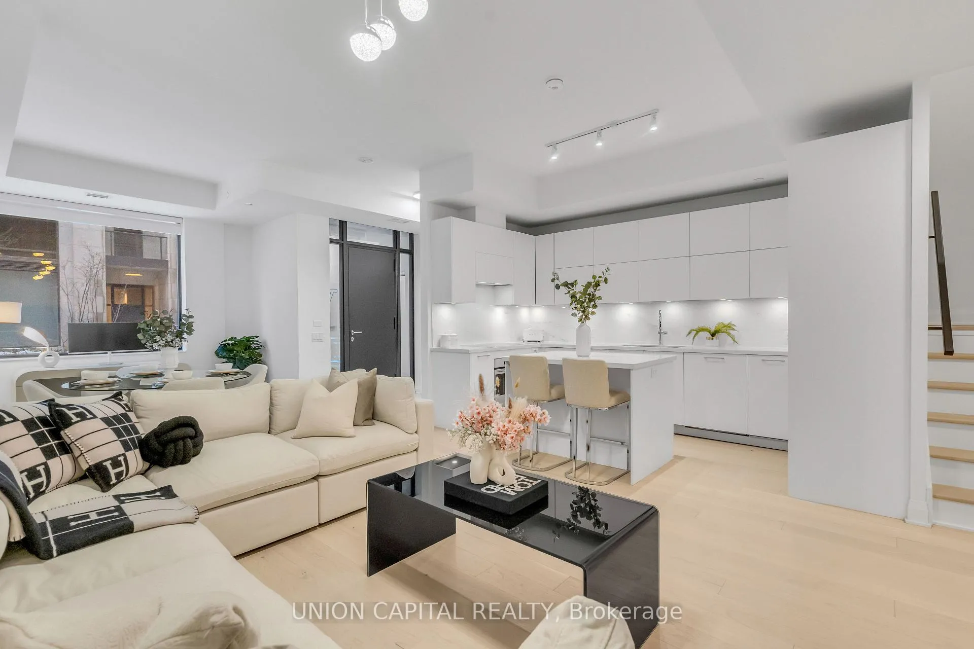Photo 3 of Unit TH05, 33 Fredrick Todd Way, Toronto, Thorncliffe Park — HOMEH