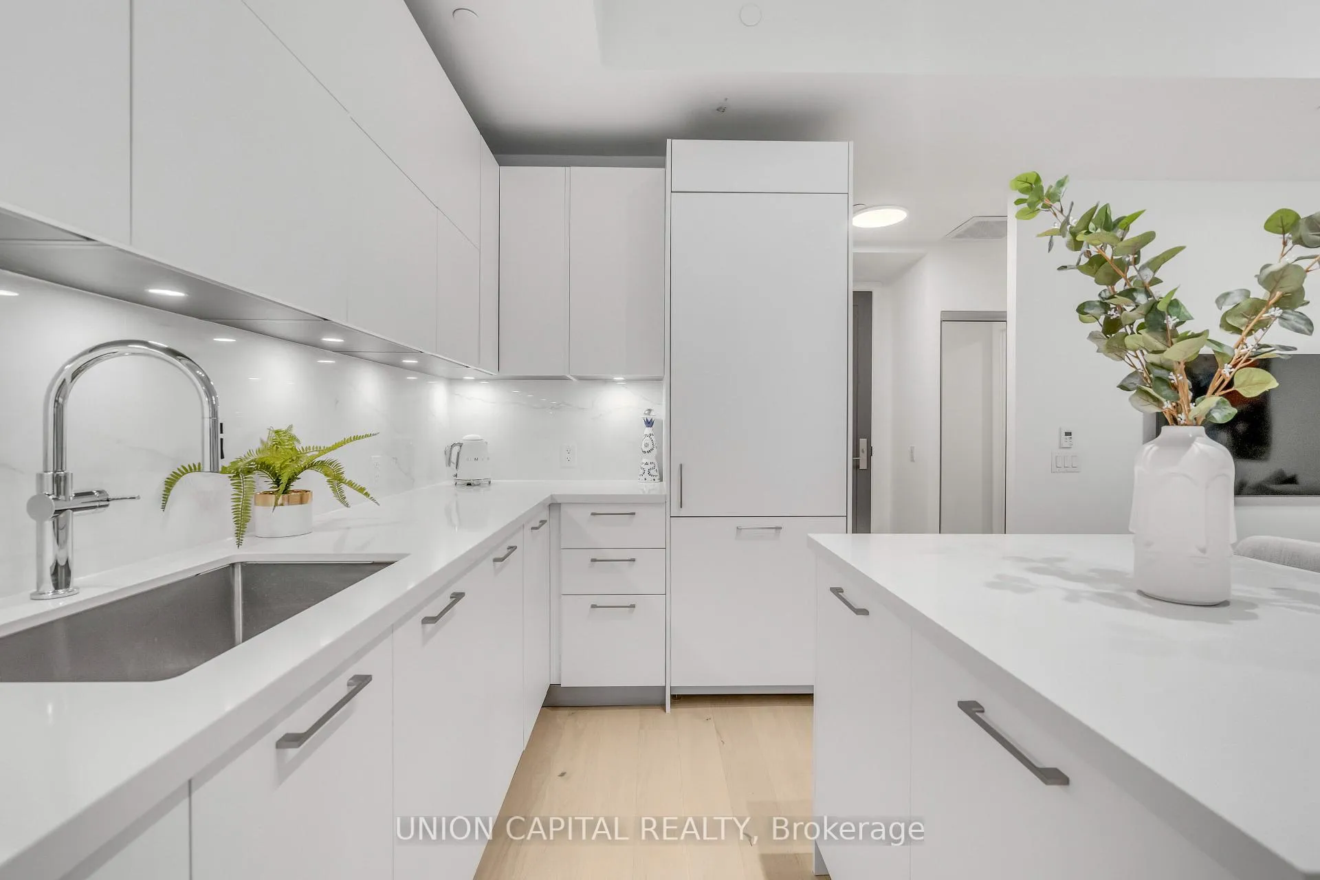 Photo 7 of Unit TH05, 33 Fredrick Todd Way, Toronto, Thorncliffe Park — HOMEH