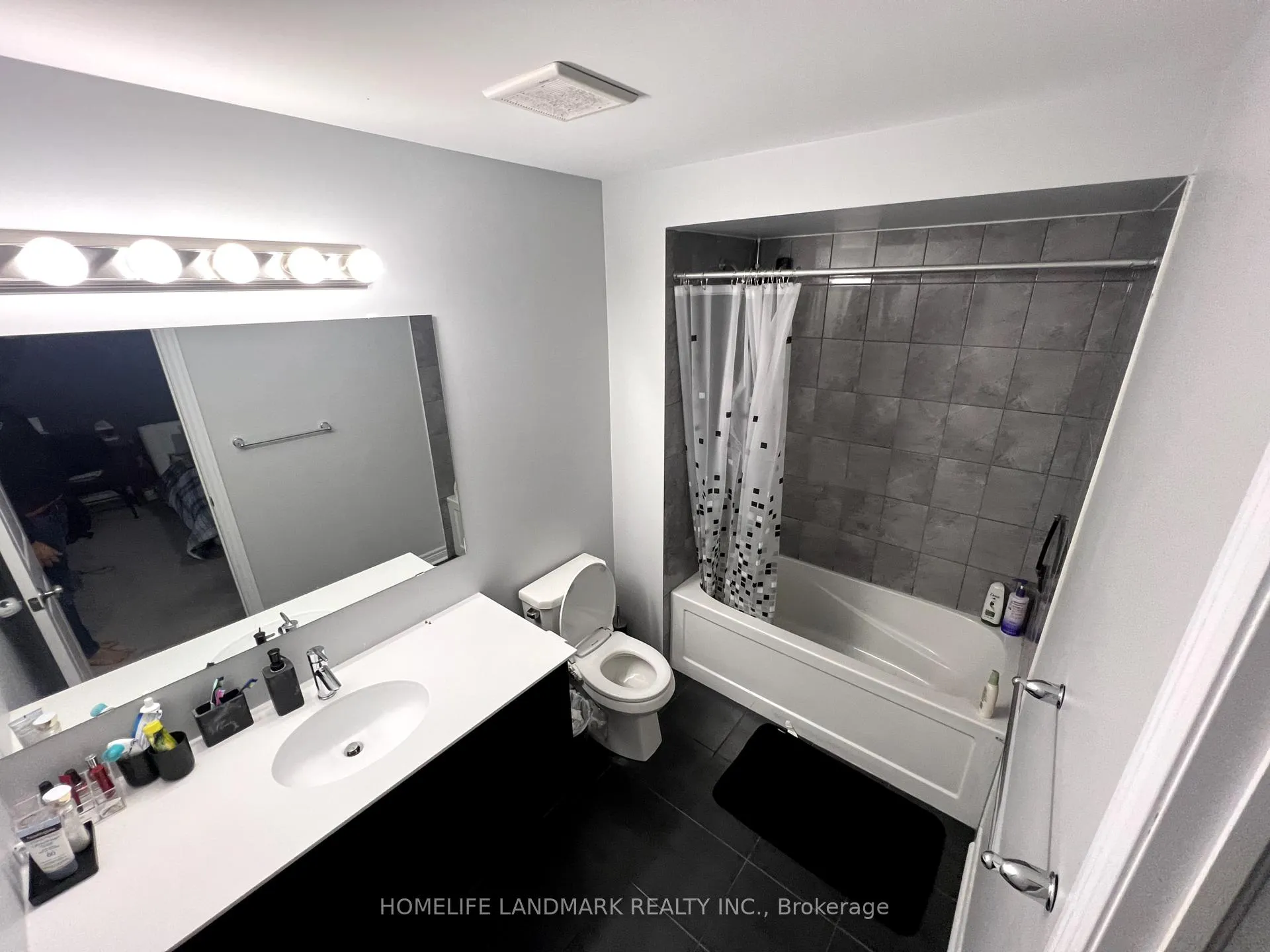 Photo 8 of 1158 Drawstring Lane, Pickering, Rural Pickering — HOMEH