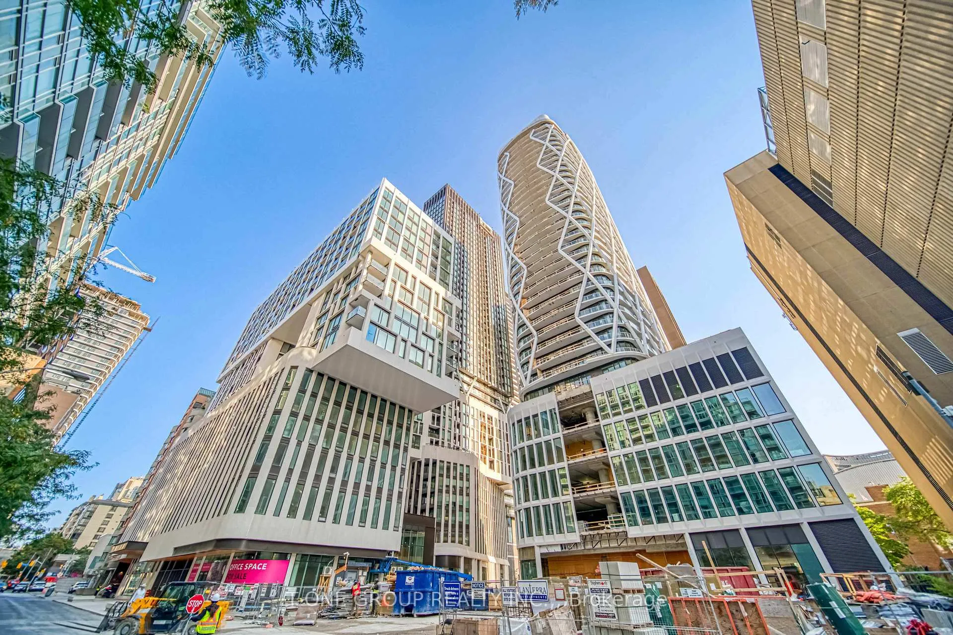 Front of 238 Simcoe Street