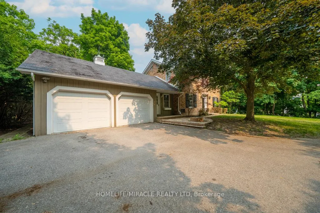Photo 3 of 10 Houghton Boulevard, Markham, Old Markham Village — HOMEH