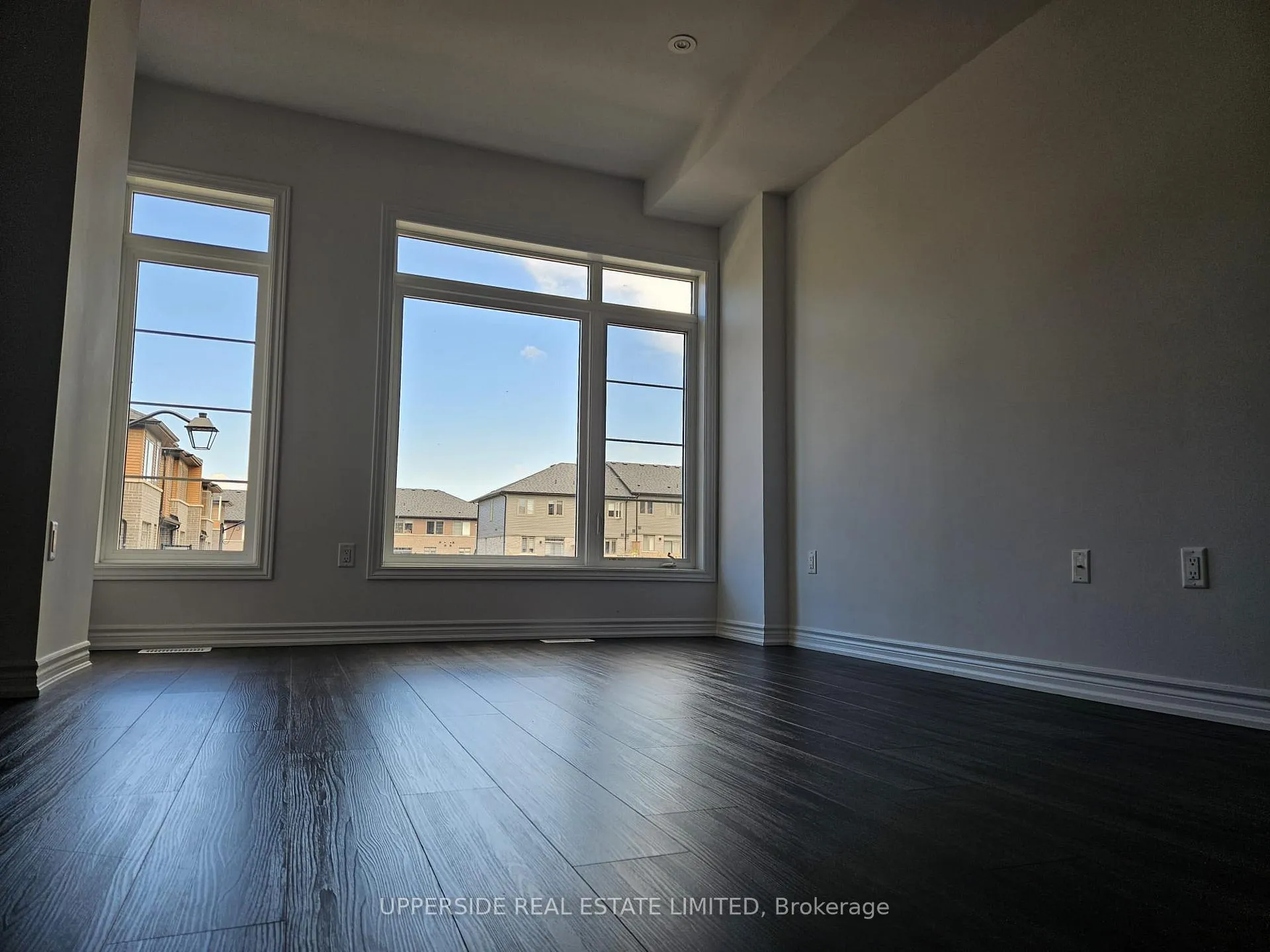Photo 12 of Unit 128, 61 Soho Street, Hamilton, Stoney Creek Mountain — HOMEH