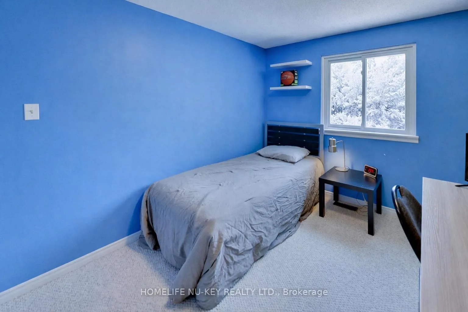 Photo 24 of 219 Cundles Road W, Barrie, Letitia Heights — HOMEH