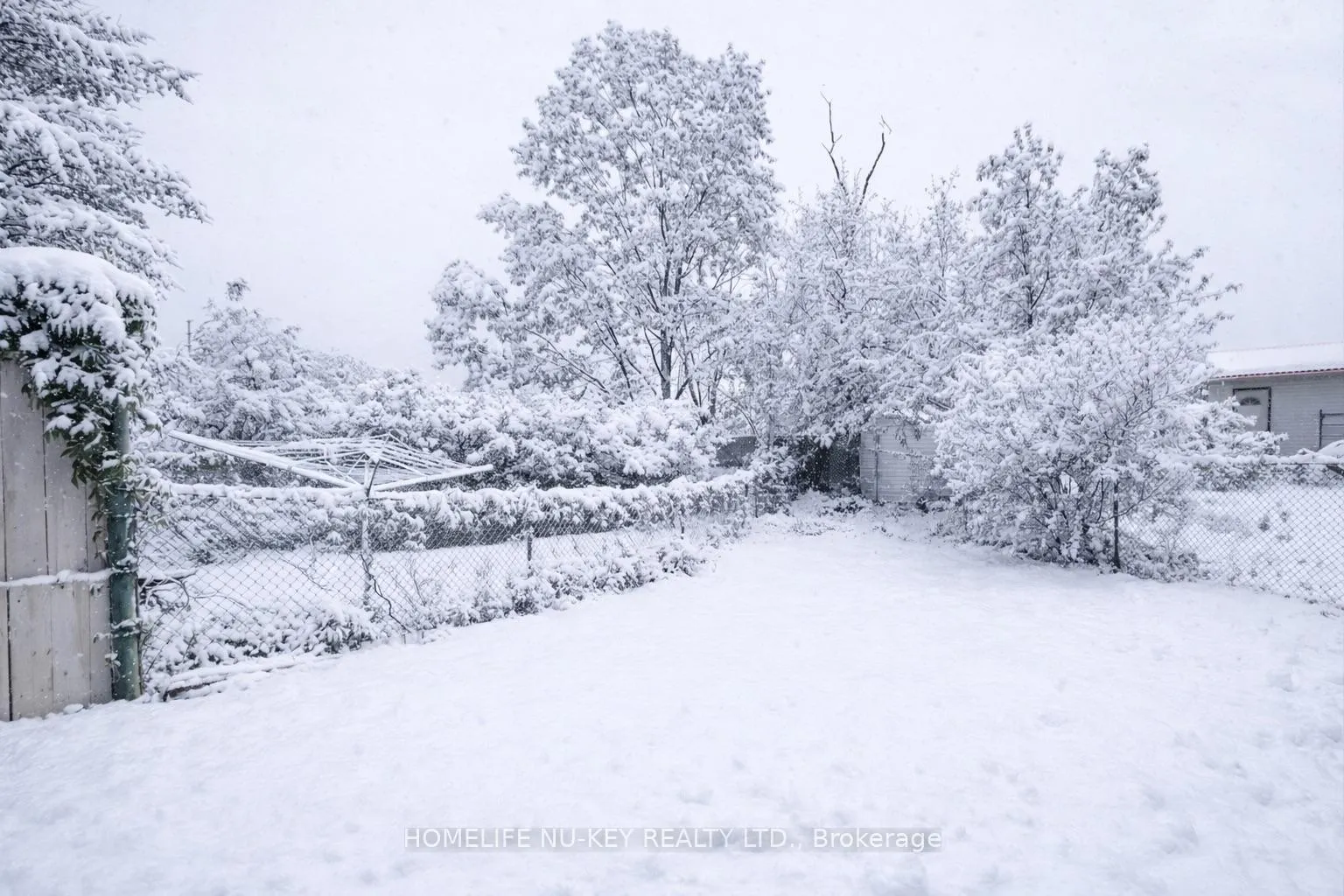 Photo 29 of 219 Cundles Road W, Barrie, Letitia Heights — HOMEH