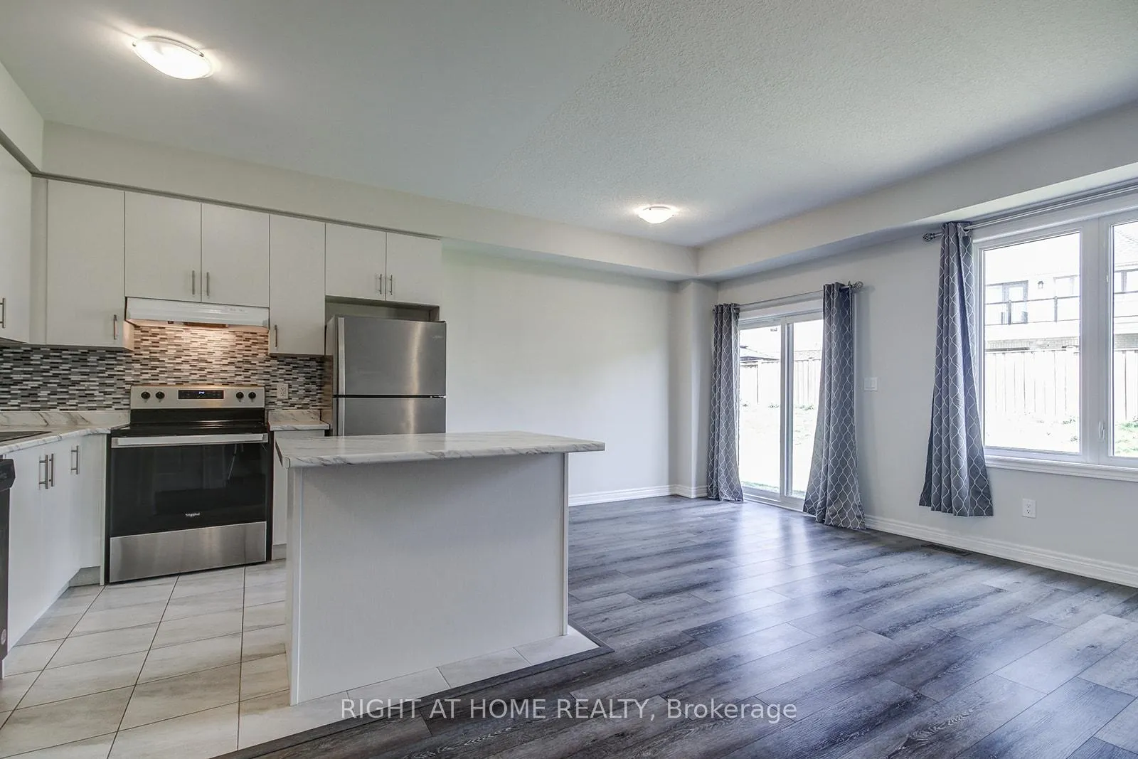 Photo 6 of 57 Genoa Drive, Hamilton, Jerome — HOMEH