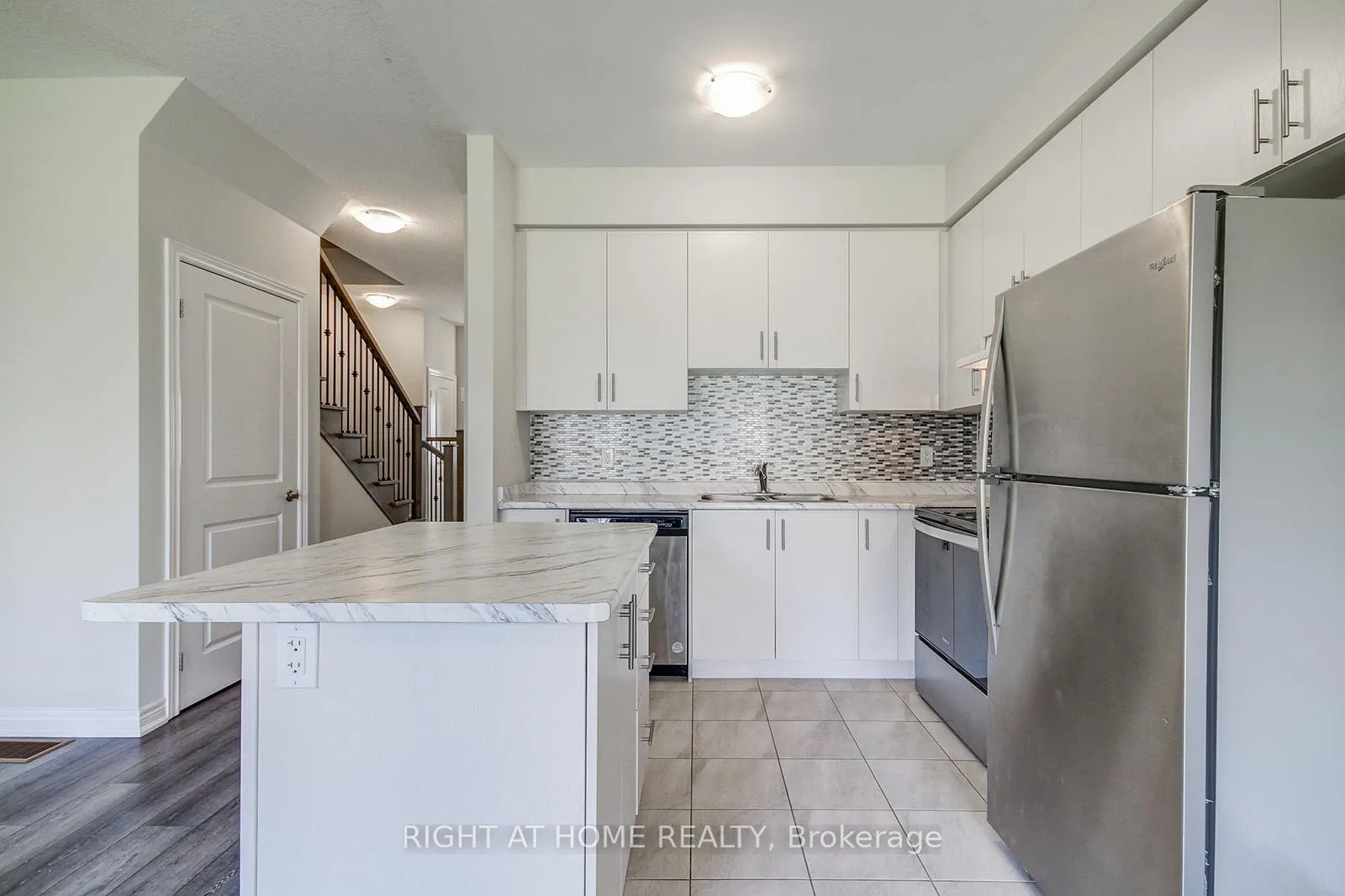 Photo 15 of 57 Genoa Drive, Hamilton, Jerome — HOMEH
