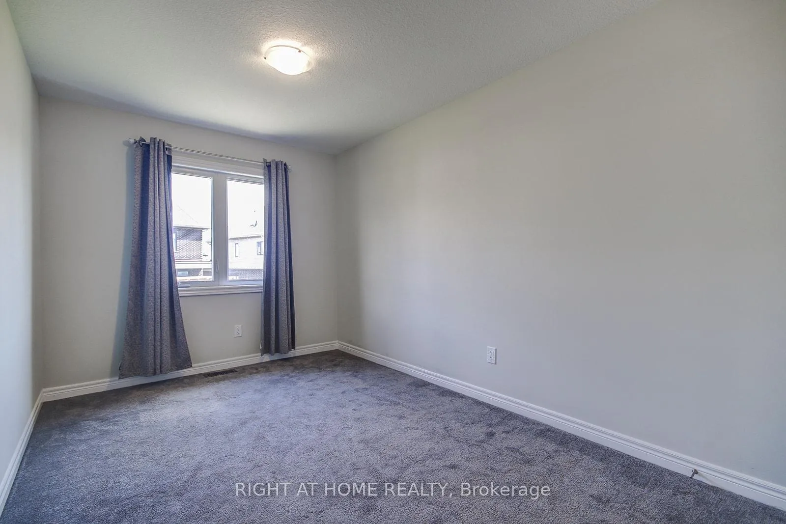 Photo 20 of 57 Genoa Drive, Hamilton, Jerome — HOMEH