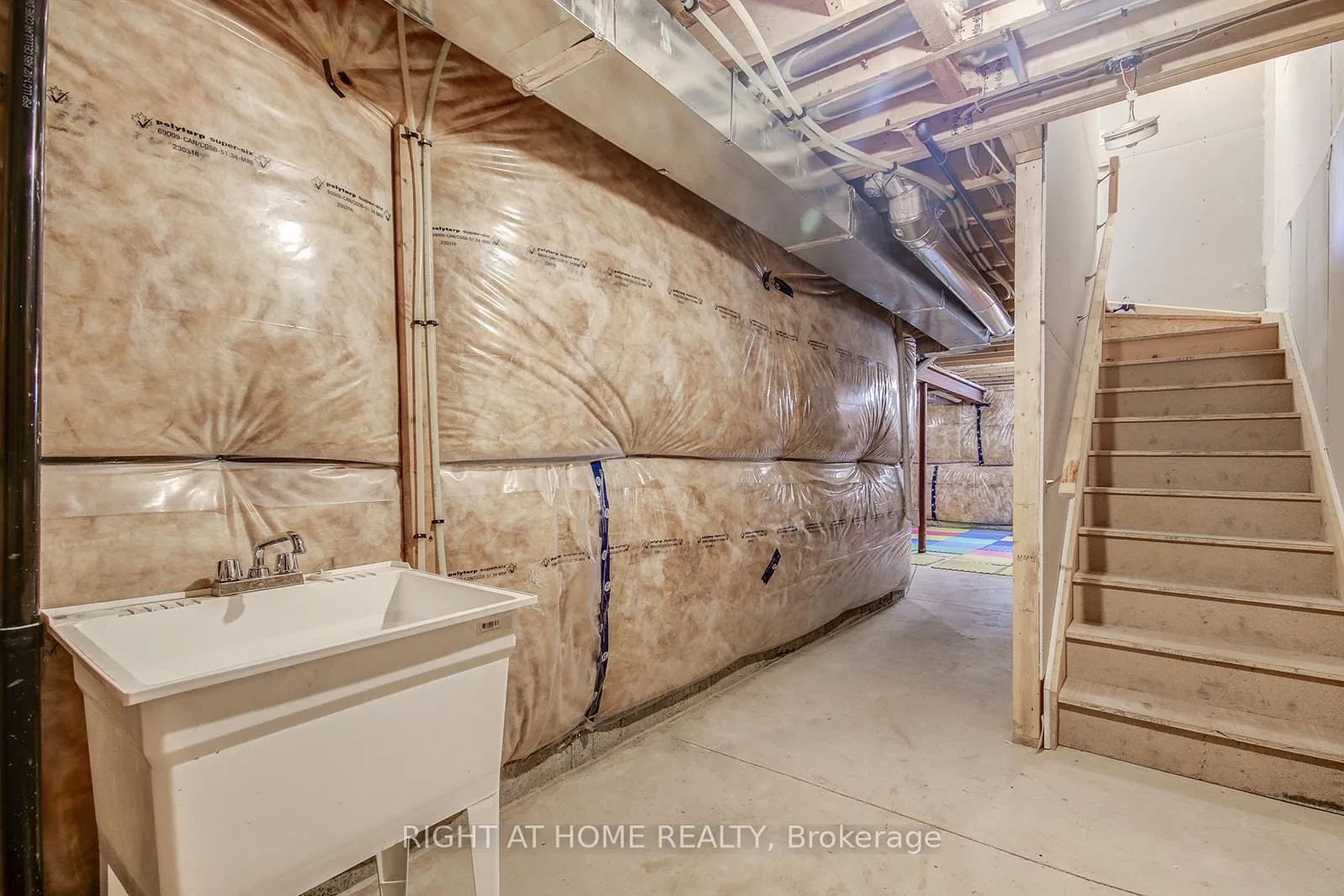 Photo 33 of 57 Genoa Drive, Hamilton, Jerome — HOMEH