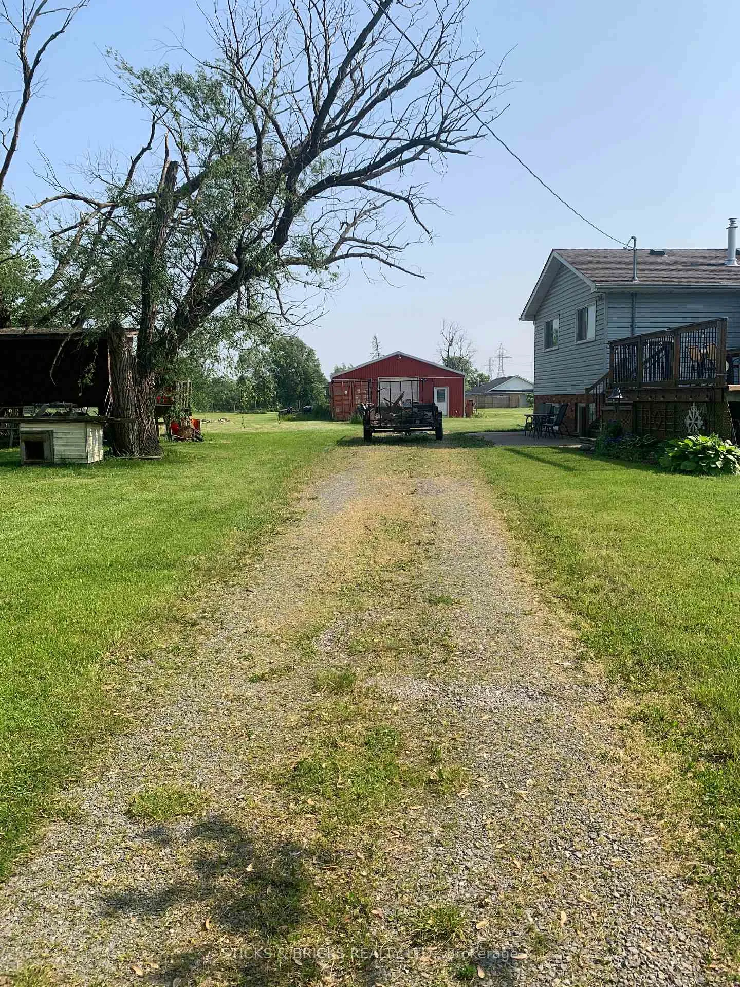 Photo 8 of 994 Moyer Road, Welland, Cooks Mills — HOMEH