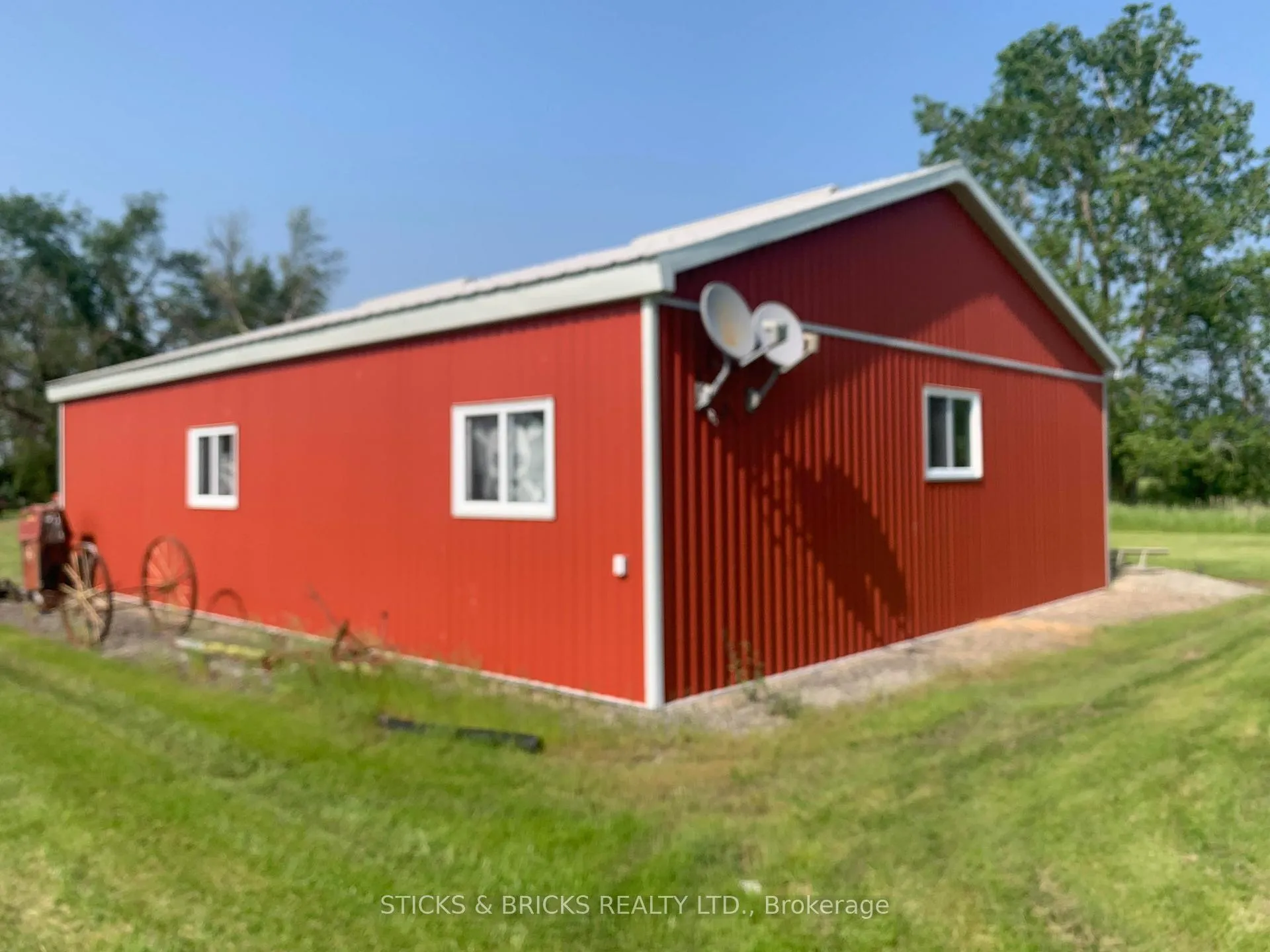 Photo 13 of 994 Moyer Road, Welland, Cooks Mills — HOMEH