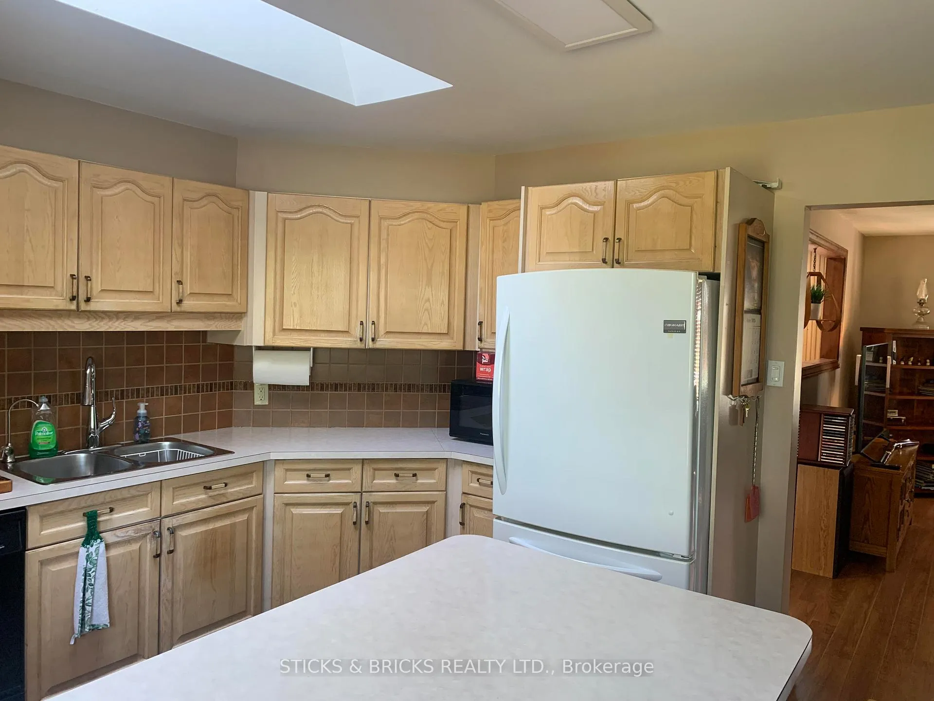 Photo 20 of 994 Moyer Road, Welland, Cooks Mills — HOMEH