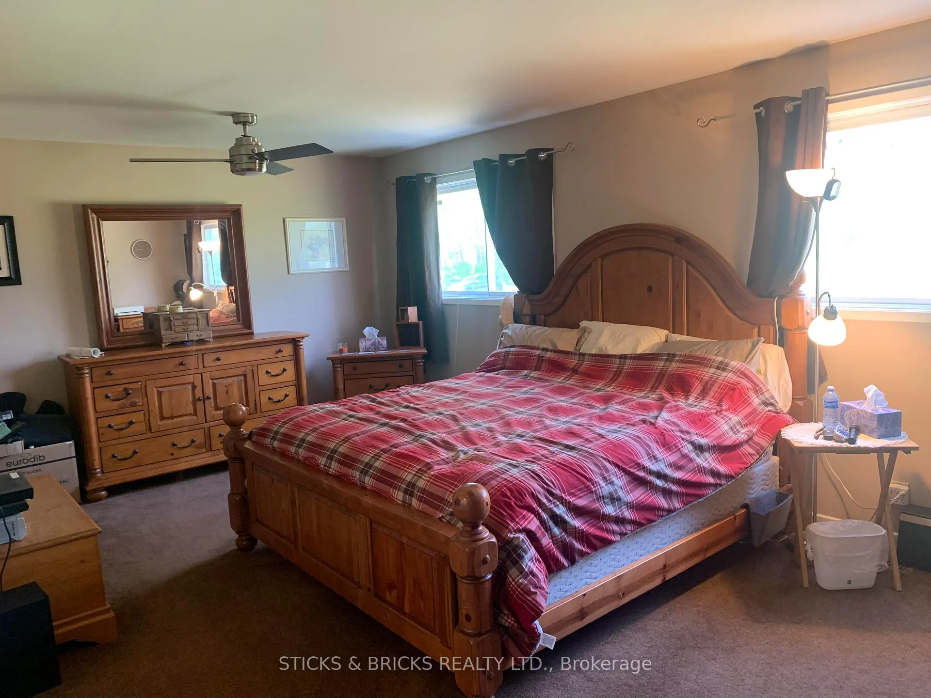 Photo 29 of 994 Moyer Road, Welland, Cooks Mills — HOMEH