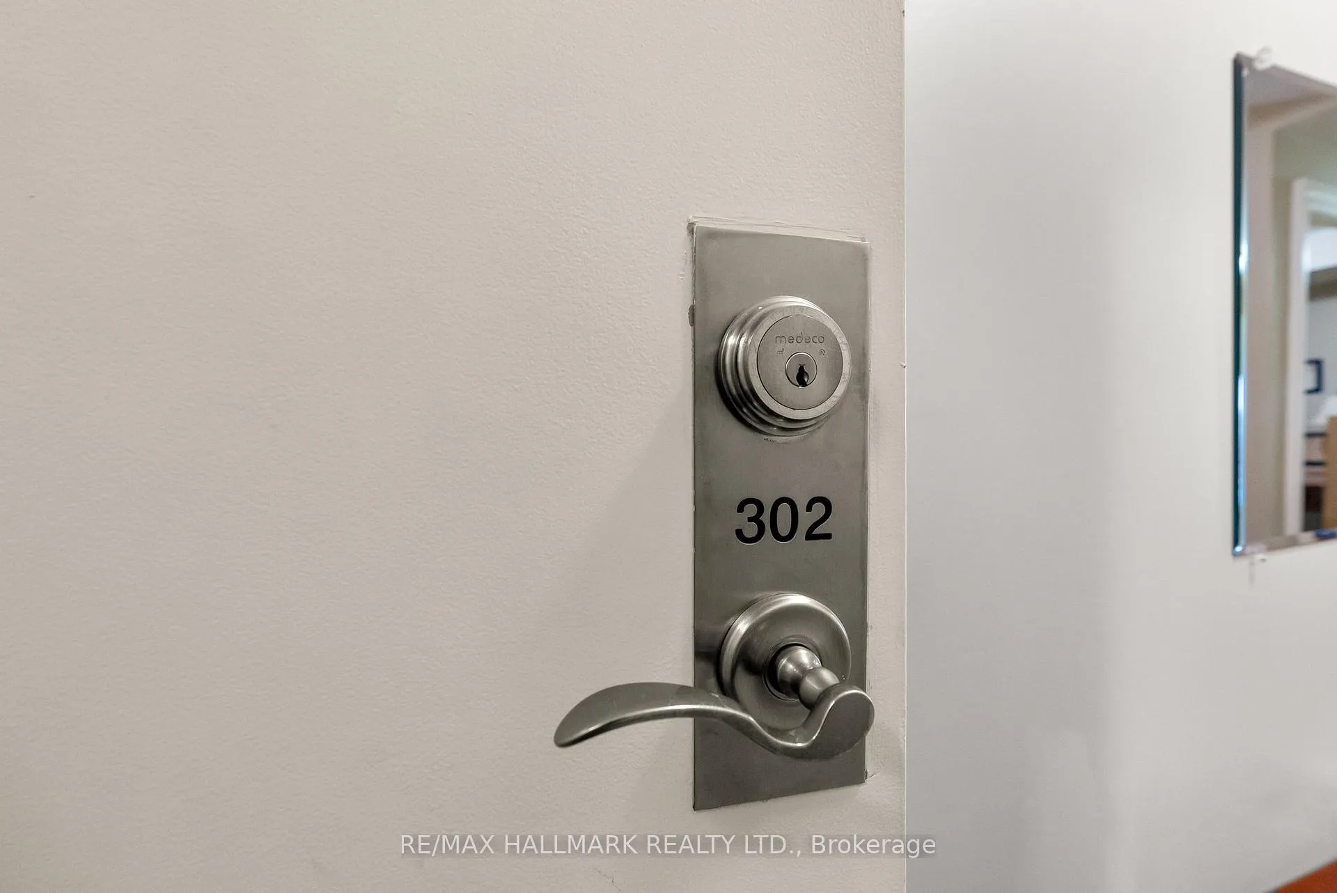 Photo 16 of 2151 Danforth Avenue, Toronto, East End-Danforth — HOMEH