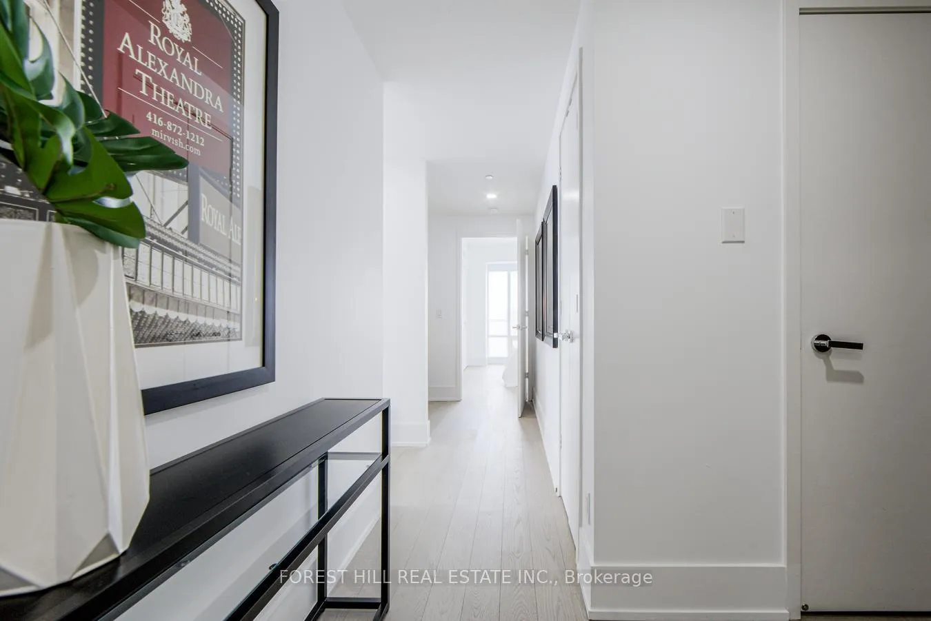 Photo 7 of Unit 5101, 1 Bloor Street E, Toronto, Church-Yonge Corridor — HOMEH
