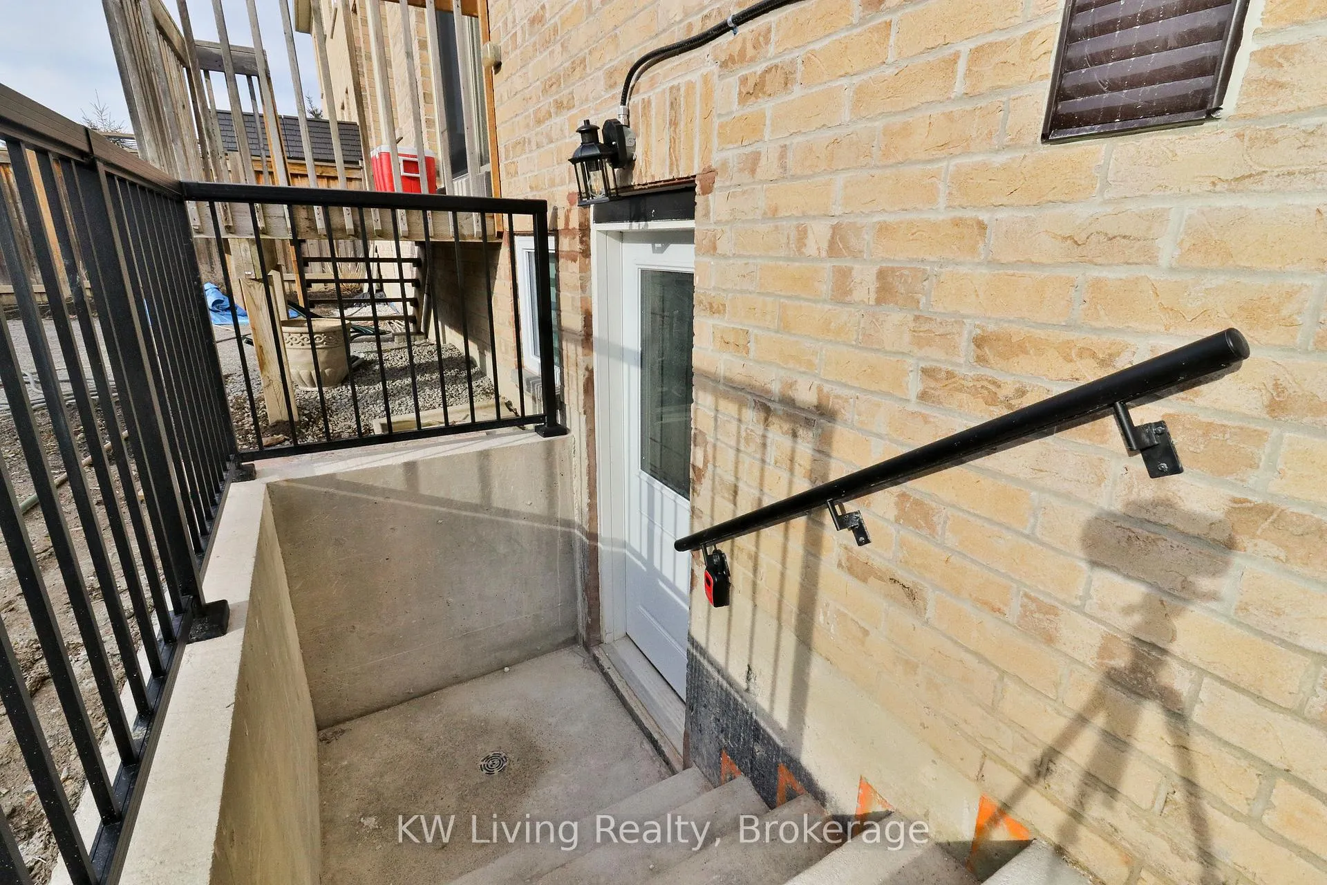 Photo 1 of Unit Bsmt, 70 Bracknell Avenue, Markham, Berczy — HOMEH