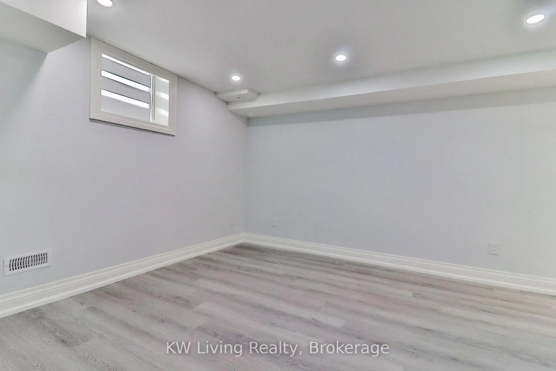 Photo 7 of Unit Bsmt, 70 Bracknell Avenue, Markham, Berczy — HOMEH