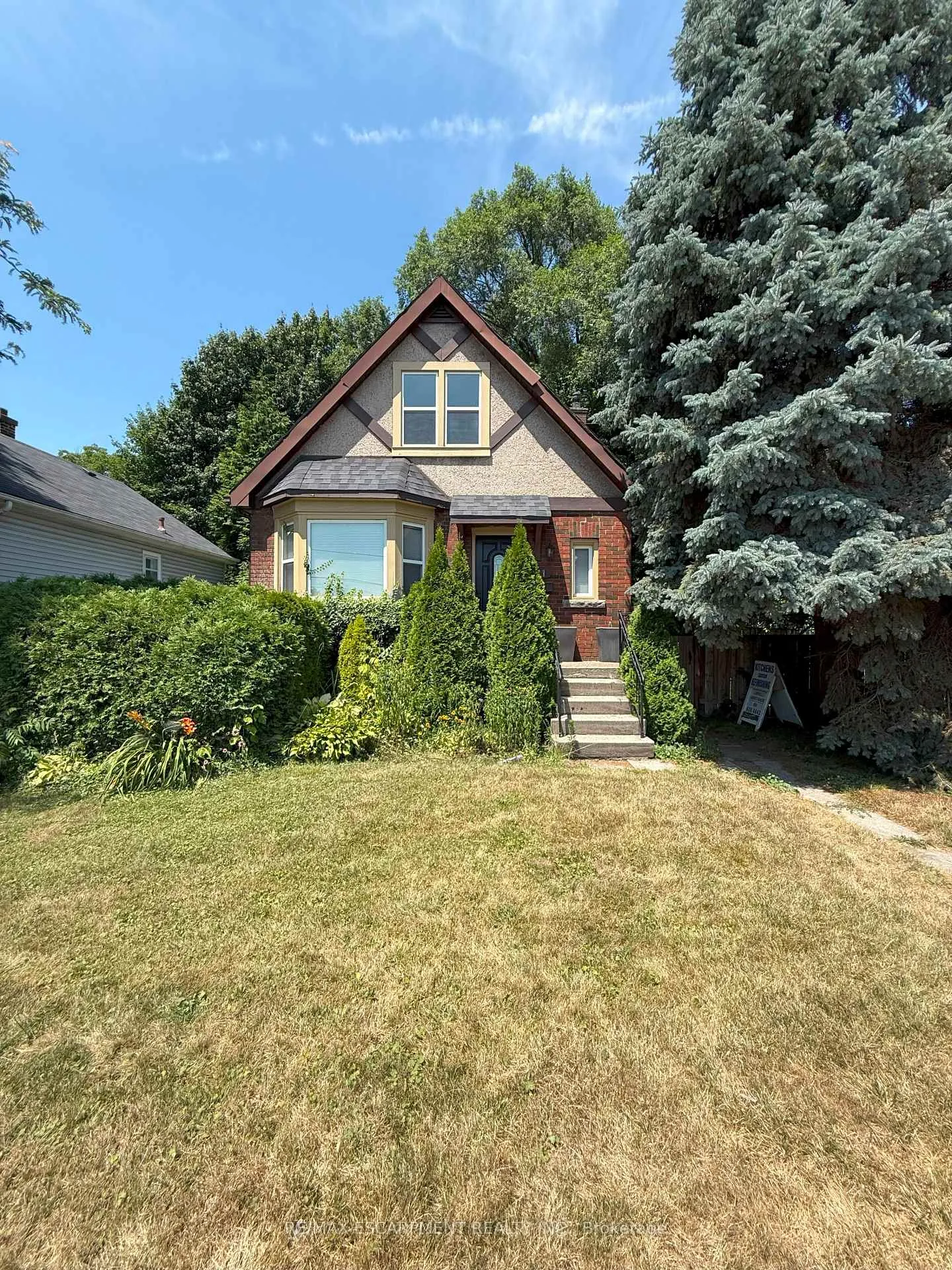 Photo 1 of Unit Upper, 41 York Road, Hamilton, Cootes Paradise — HOMEH
