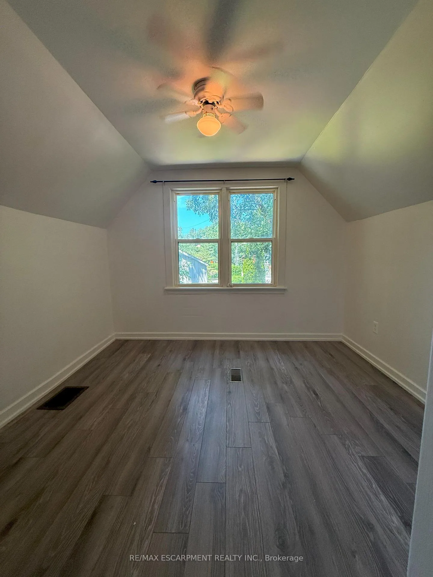 Photo 2 of Unit Upper, 41 York Road, Hamilton, Cootes Paradise — HOMEH